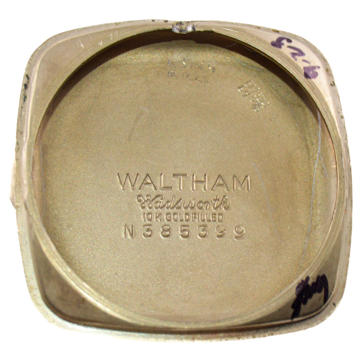 Waltham Montre Art déco en forme de coussin avec cadran d'origine des années 1940 en vente 8