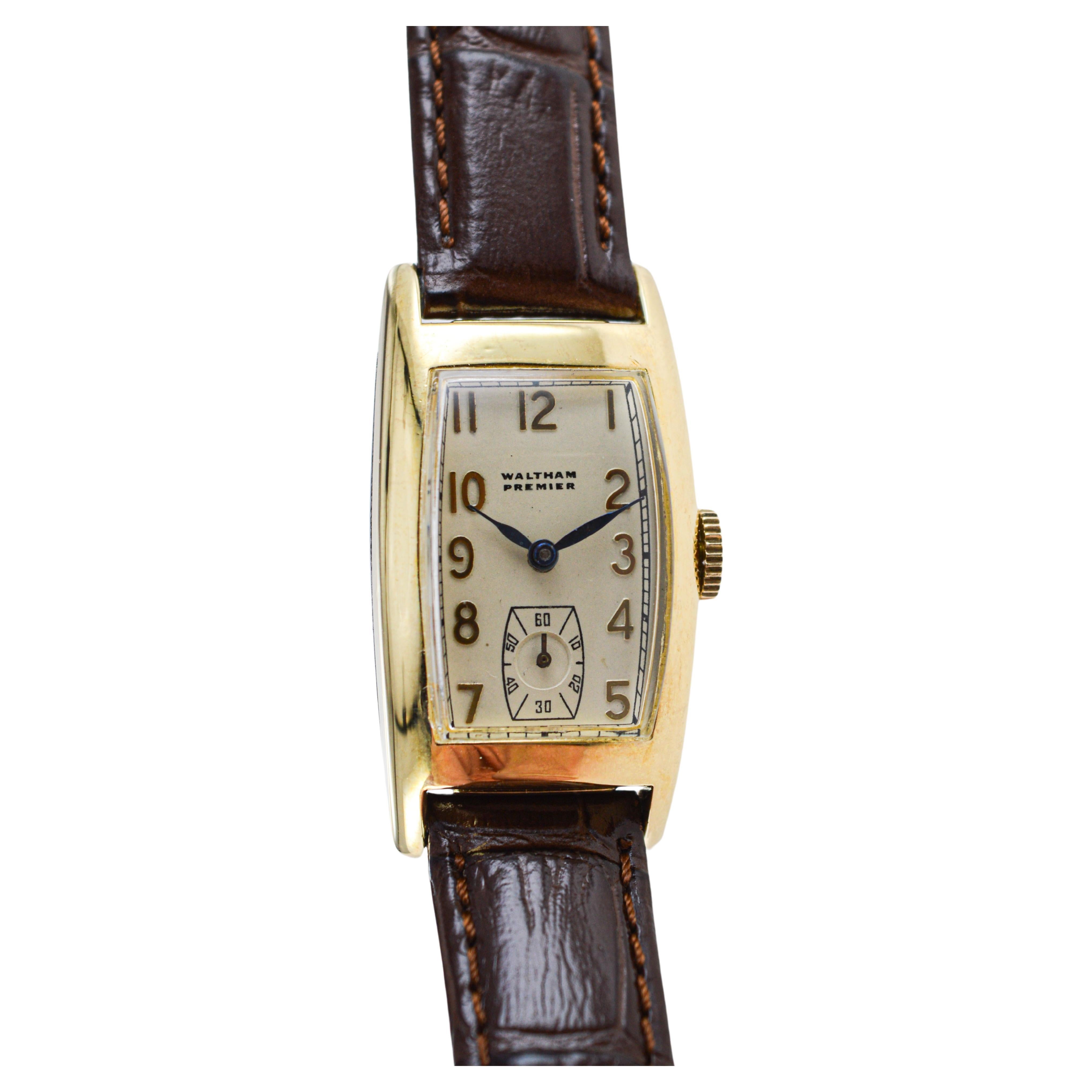 Waltham Goldgefüllte Art-Déco-Uhr in Tonneau-Form mit originalem Zifferblatt  im Angebot 1