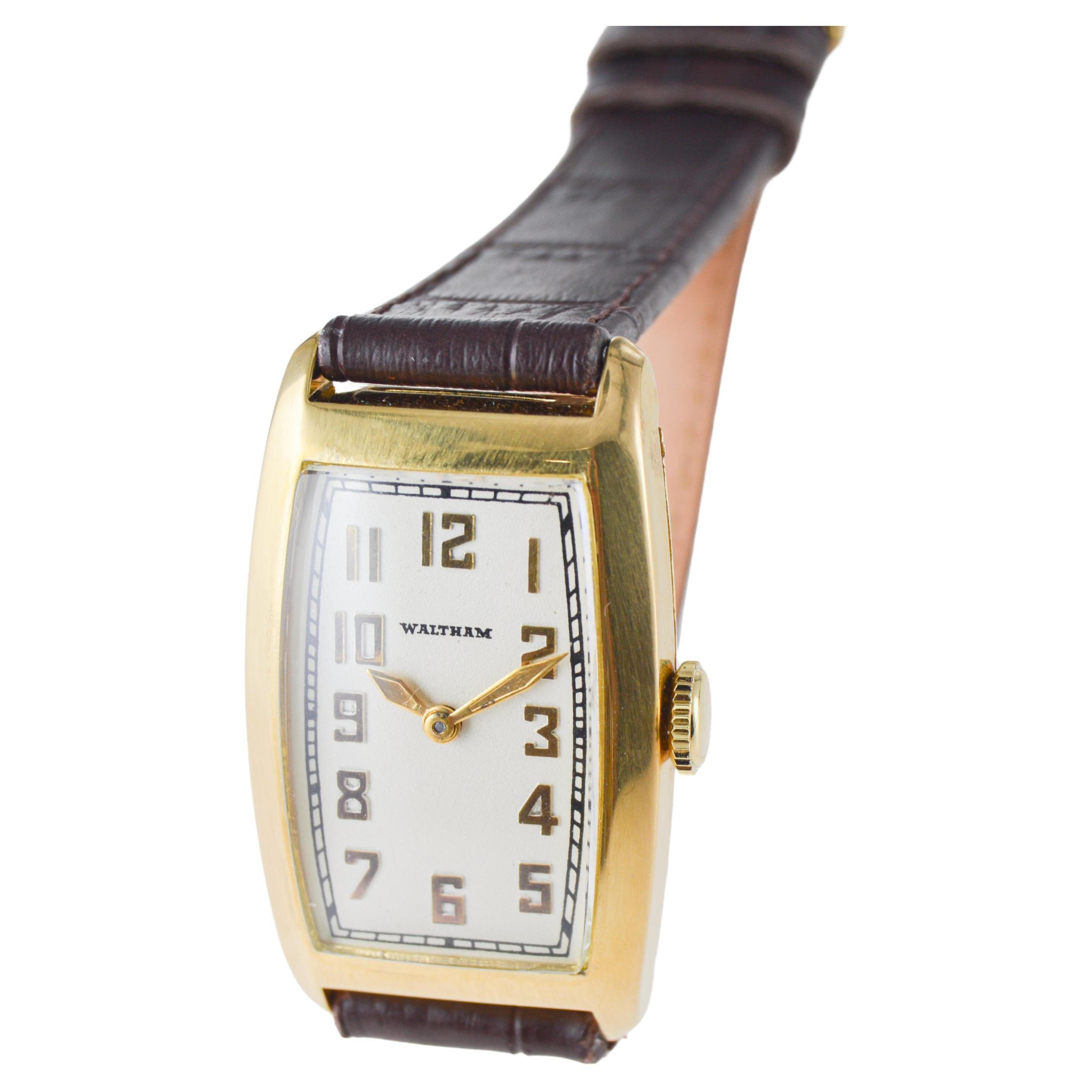 Waltham Gold Filled Art Deco Tonneau Uhr mit makellosem Original Zifferblatt aus 1934 im Angebot 4