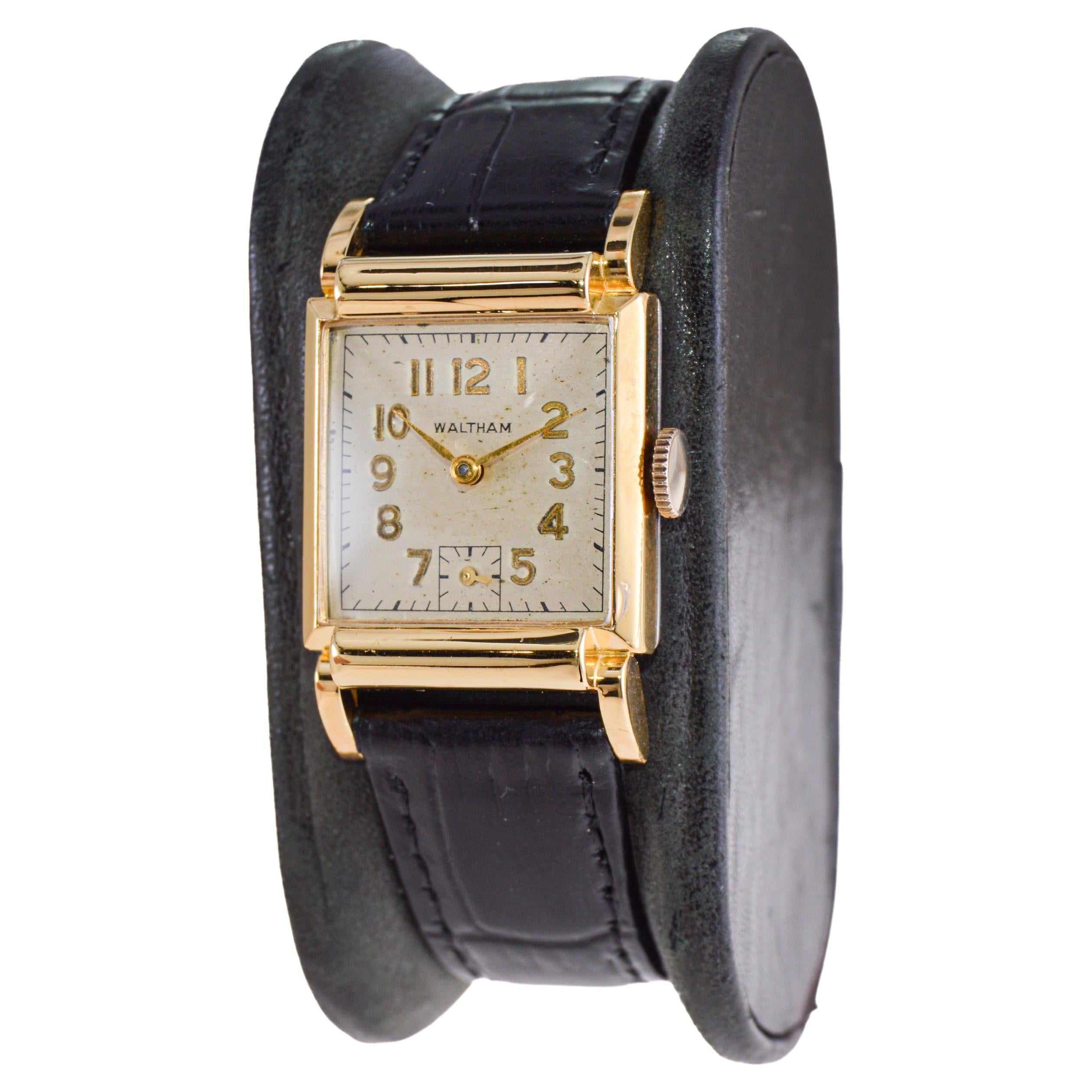 Waltham Gold Filled Art Deco Watch circa, 1940's with Original Dial In Excellent Condition For Sale In Long Beach, CA
