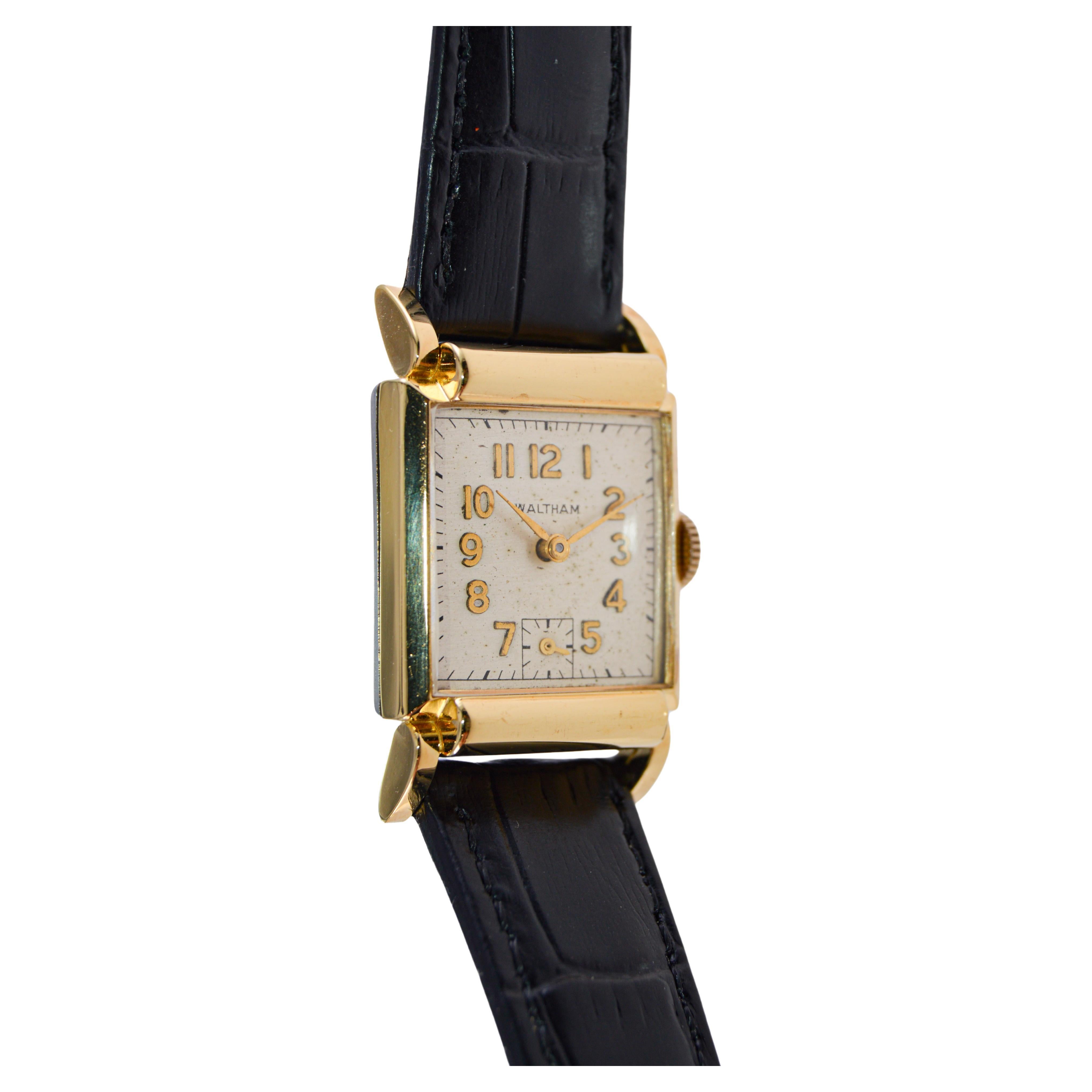 Women's or Men's Waltham Gold Filled Art Deco Watch circa, 1940's with Original Dial For Sale