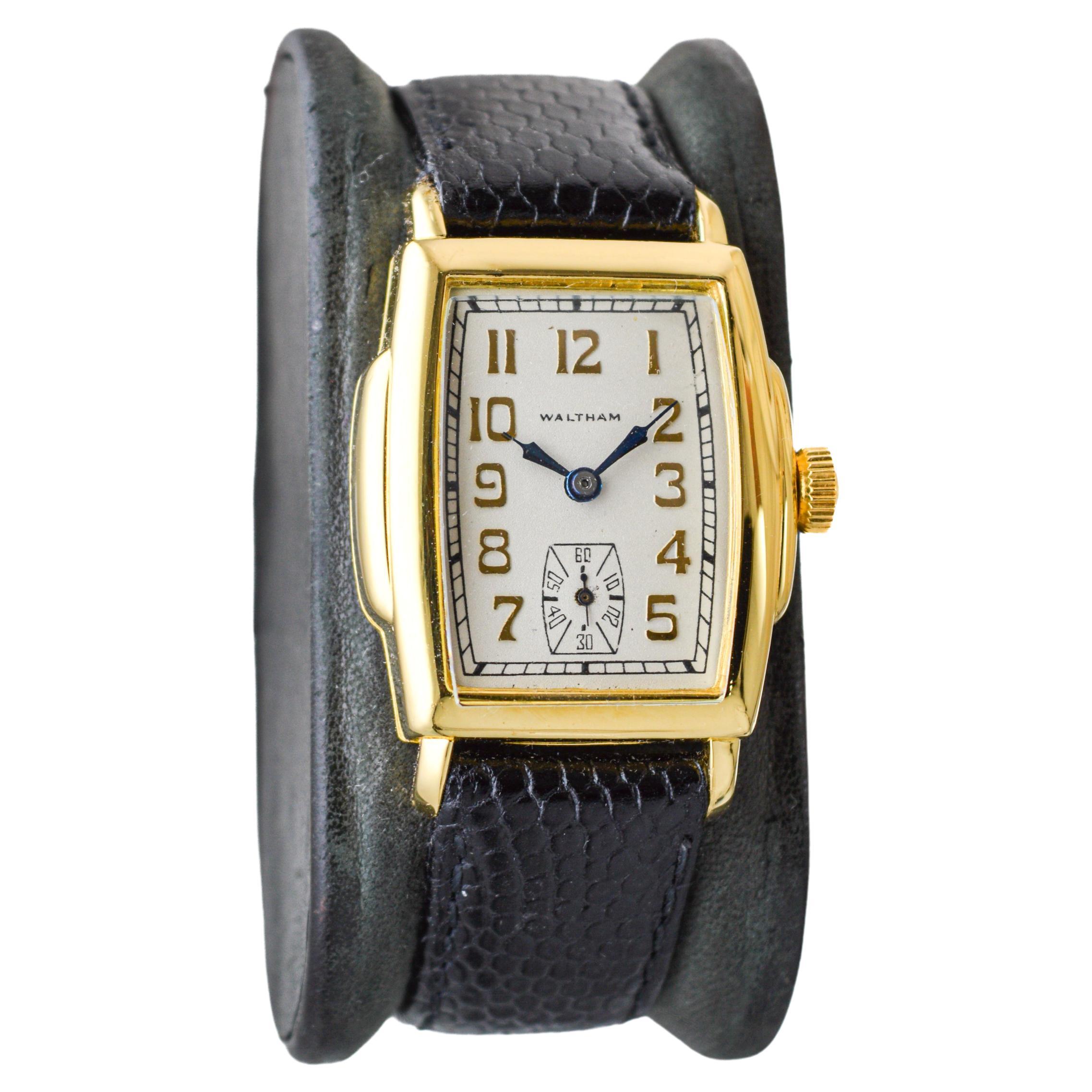 FACTORY / HOUSE: Waltham Watch Company
STYLE / REFERENCE: Art Deco / Tortue Shape
METAL / MATERIAL: Yellow Gold Filled
CIRCA / YEAR: 1920's
DIMENSIONS / SIZE: Length 41mm X Width 28mm
MOVEMENT / CALIBER: Manual Winding / 21 Jewels / Caliber