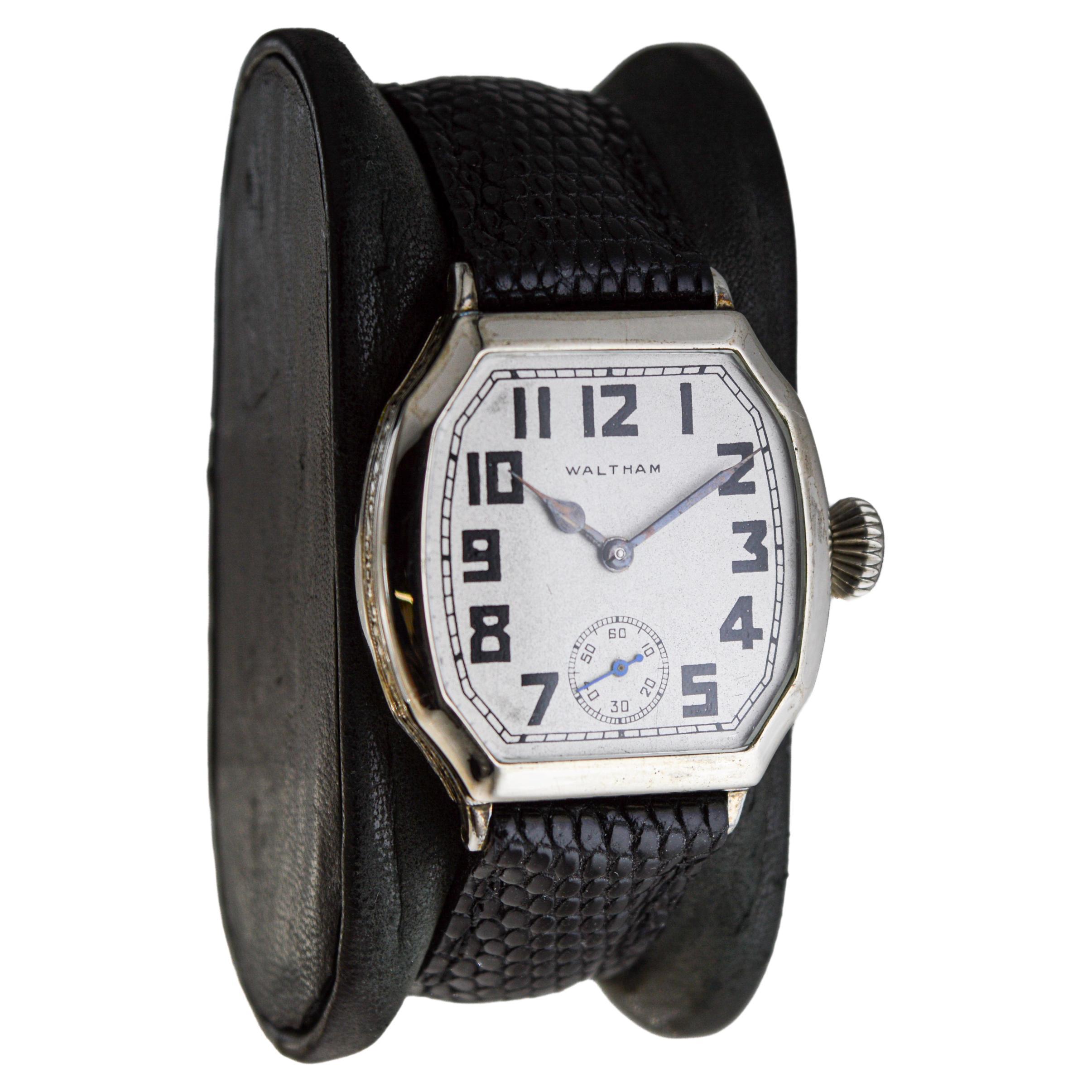 FACTORY / HOUSE: Waltham Watch Company
STYLE / REFERENCE: Art Deco / Tortue Shape
METAL / MATERIAL: White Gold Filled 
CIRCA / YEAR: 1930
DIMENSIONS / SIZE: Length 37mm X Diameter 30mm
MOVEMENT / CALIBER: Manual Winding / 7 Jewels / Caliber