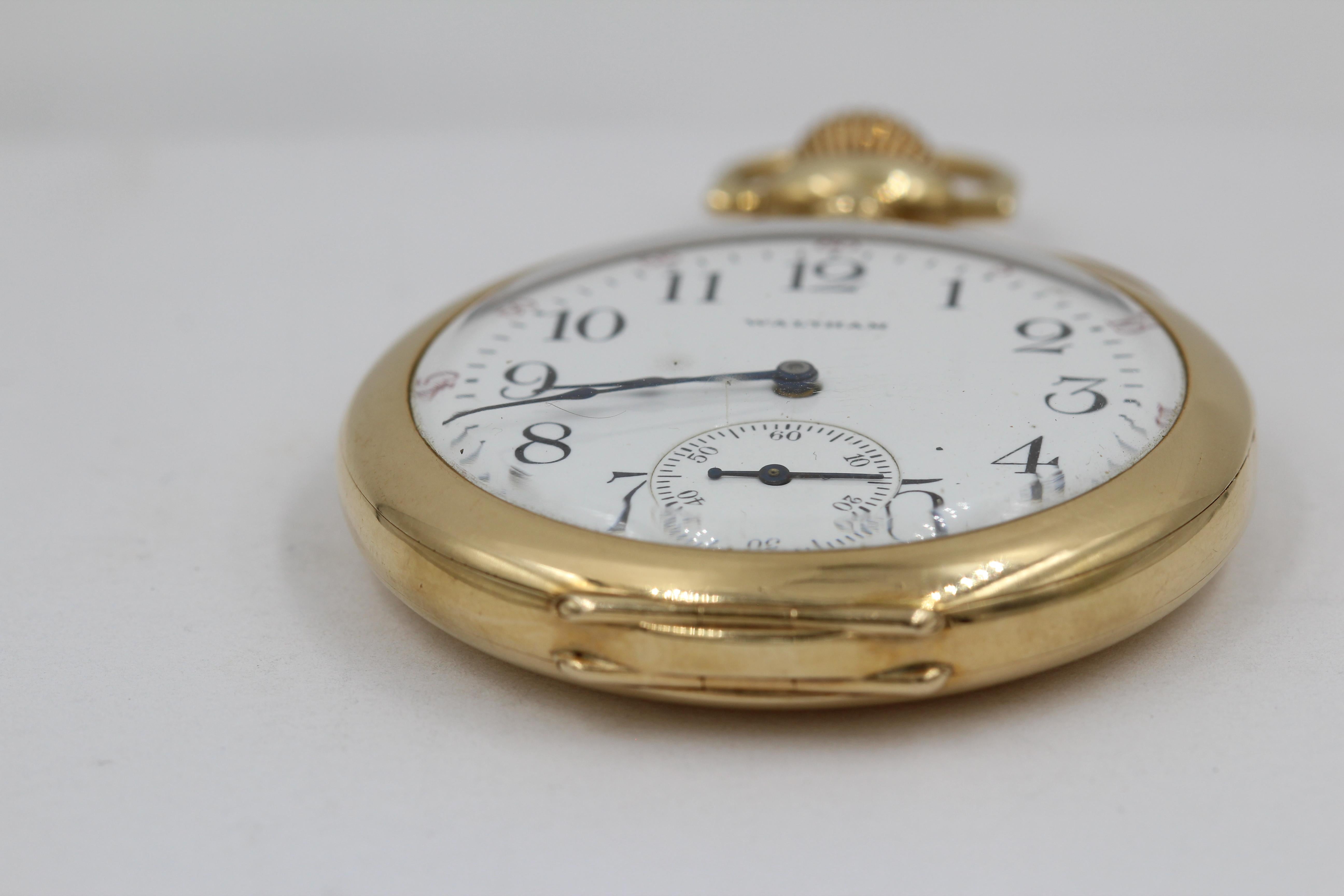 Antique Waltham Grade Ruby 14 Karat Gold Pocket Watch In Good Condition For Sale In Little Neck, NY