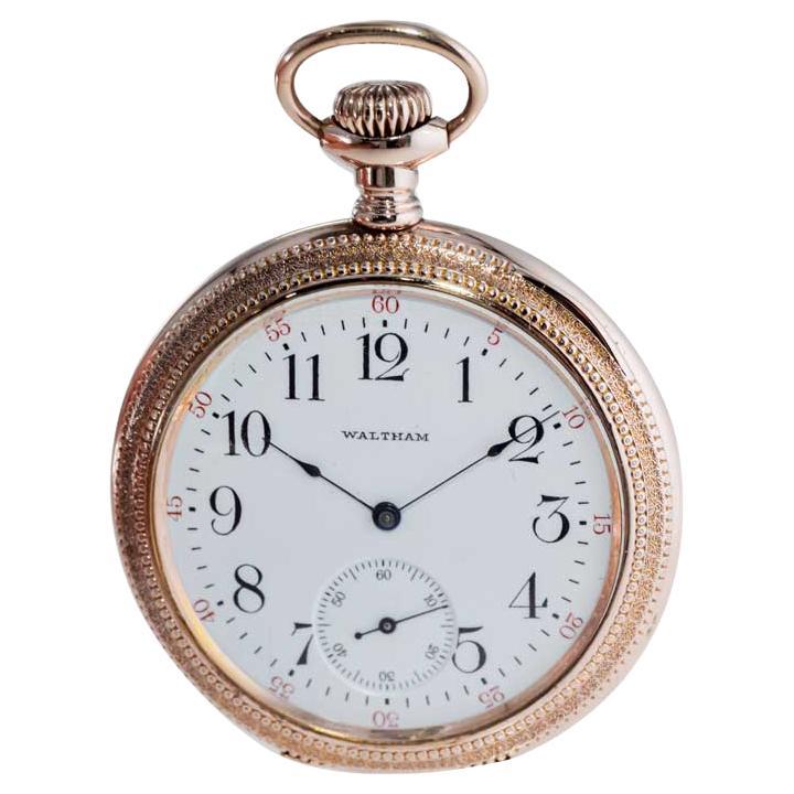 Waltham Open Faced American Pocket Watch with Period Watch Chain from 1934 In Excellent Condition For Sale In Long Beach, CA