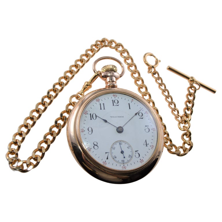 Orologio da tasca americano Waltham a faccia aperta con catena d'epoca del  1934 in vendita su 1stDibs