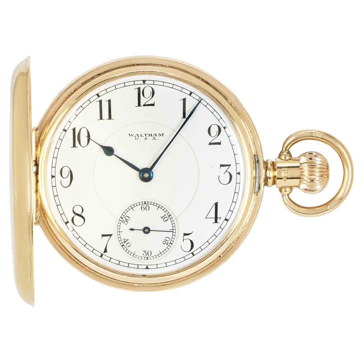 Waltham Riverside. A Gold Keyess Lever Hunter Pocket Watch C1930s