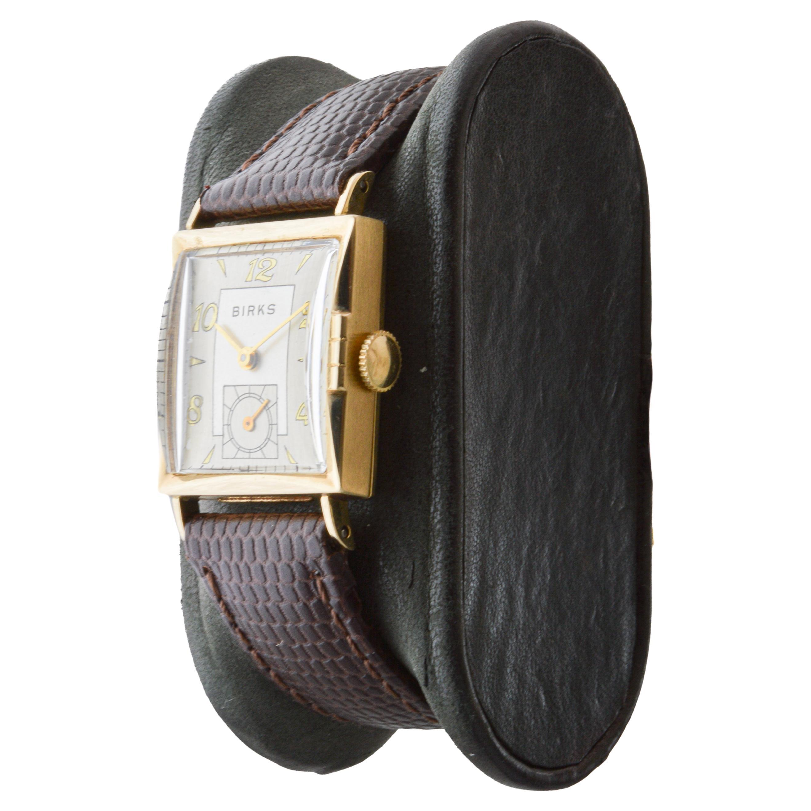 Waltham Yellow Gold Art Deco Watch circa 1950's For Sale 2