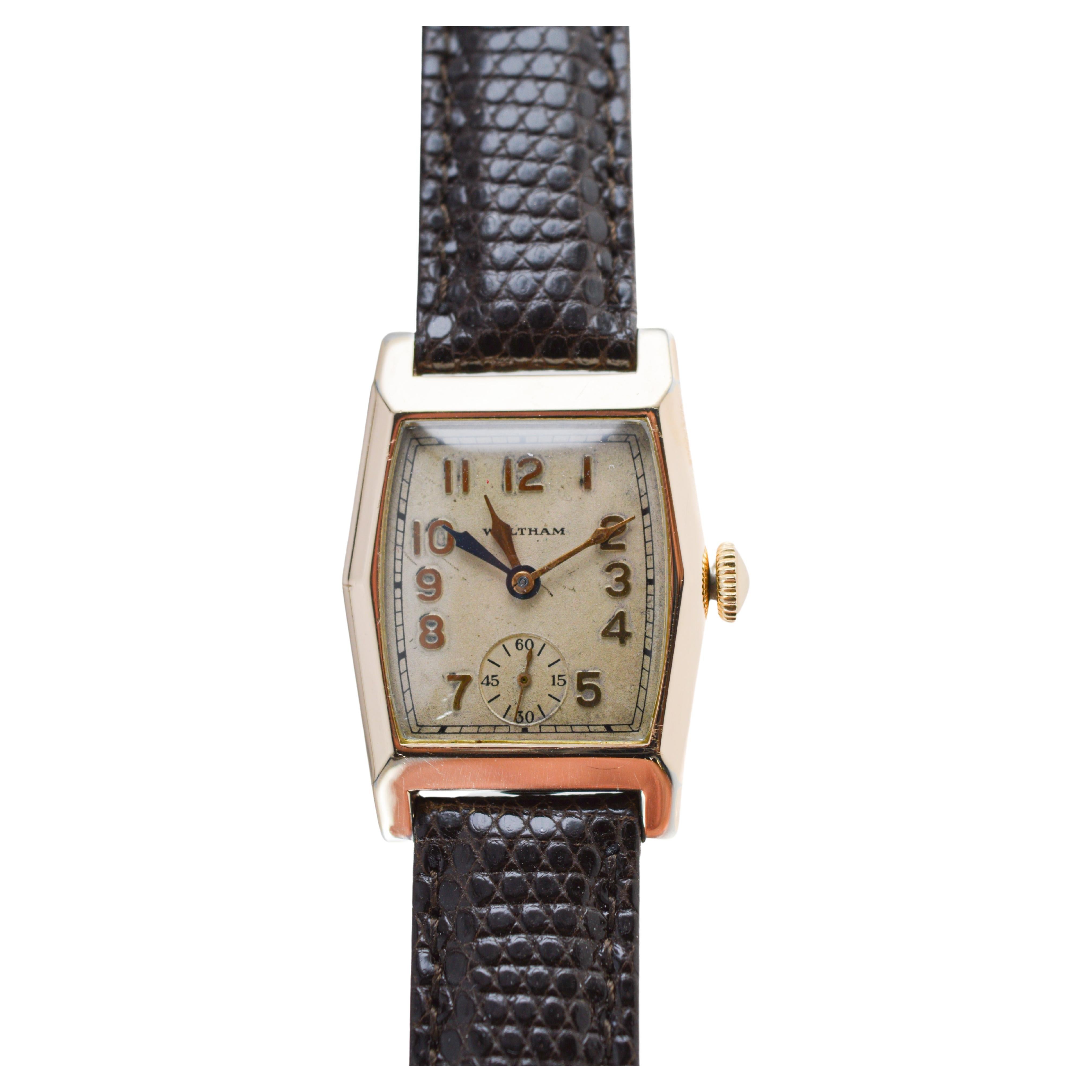 Waltham Yellow Gold Filled Art Deco Dual Time Watch with Original Dial and Strap (Montre à double fuseau horaire avec cadran et bracelet d'origine) 5