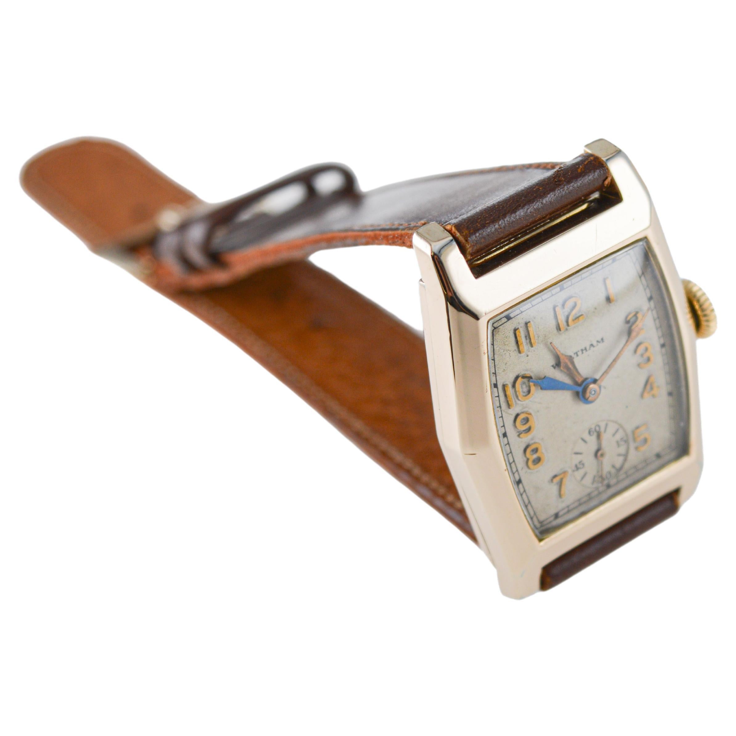  Waltham Yellow Gold Filled Art Deco Dual Time Watch with Original Dial and Strap (Montre à double fuseau horaire avec cadran et bracelet d'origine) Unisexe 