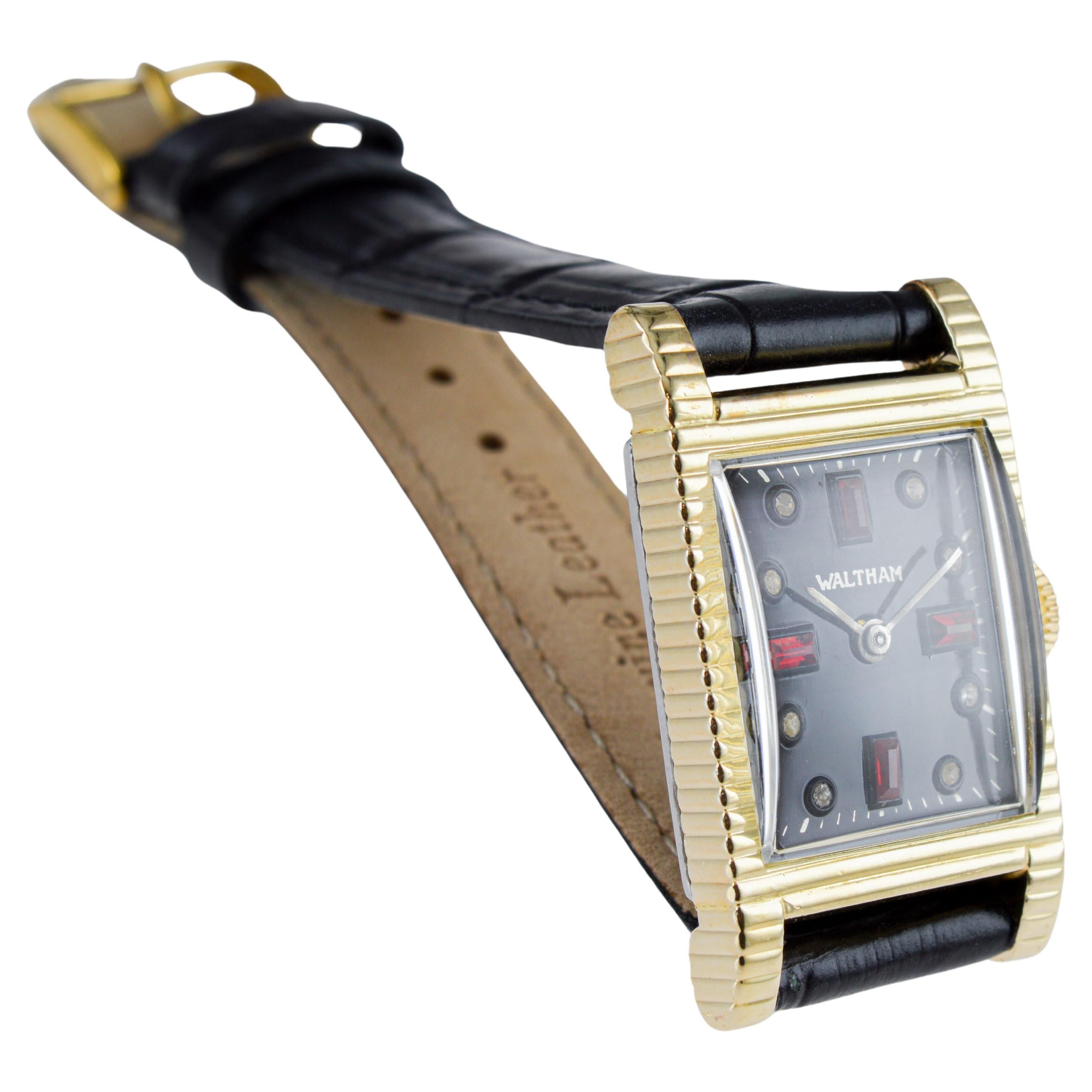 Reloj Waltham Estilo Tanque Art Decó Lleno de Oro Amarillo Años 40 en venta 6