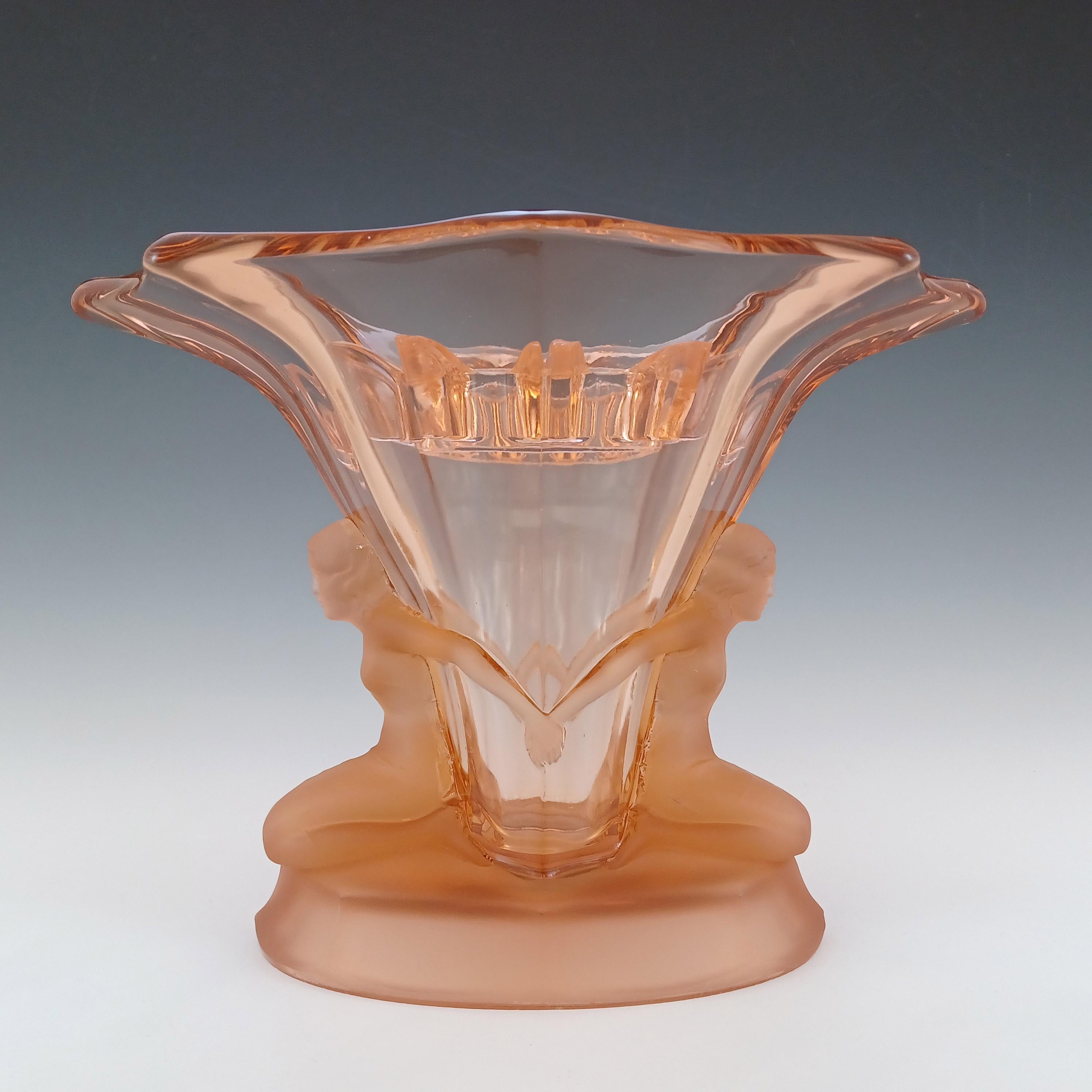 A wonderful large and heavy (2kg unpacked) art deco pink glass vase. Made by German company Auguste Walther & Söhne in the 1930's, part of their 'Windsor' pattern range, and is featured in their 1934 product catalogue.

Size
Measures approx 8 inches