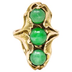 Walton & Co. Arts & Crafts Jade Cabochon 14 Karat Yellow Gold Antique Ring