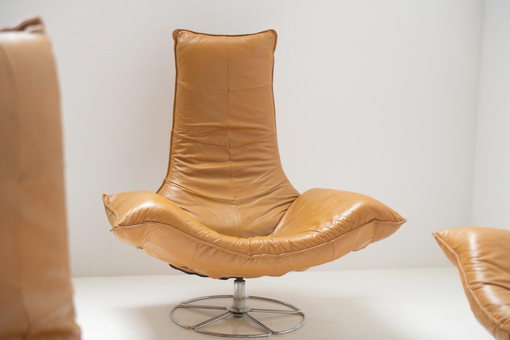 Wammes Cognac Leather Lounge Chairs by Gerard Van Den Berg for Montis, 1978 2