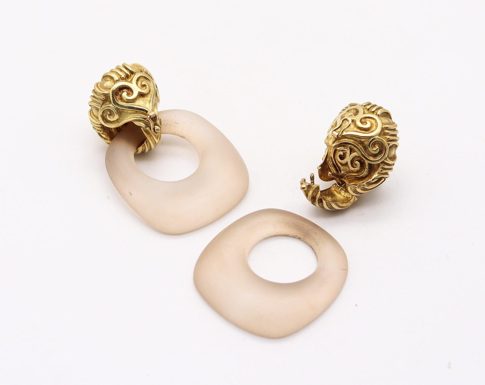 Taille cabochon WANDER-FRANCE 1960 Boucles d'oreilles pendantes Doorknockers en or 18Kt et quartz rocheux en vente
