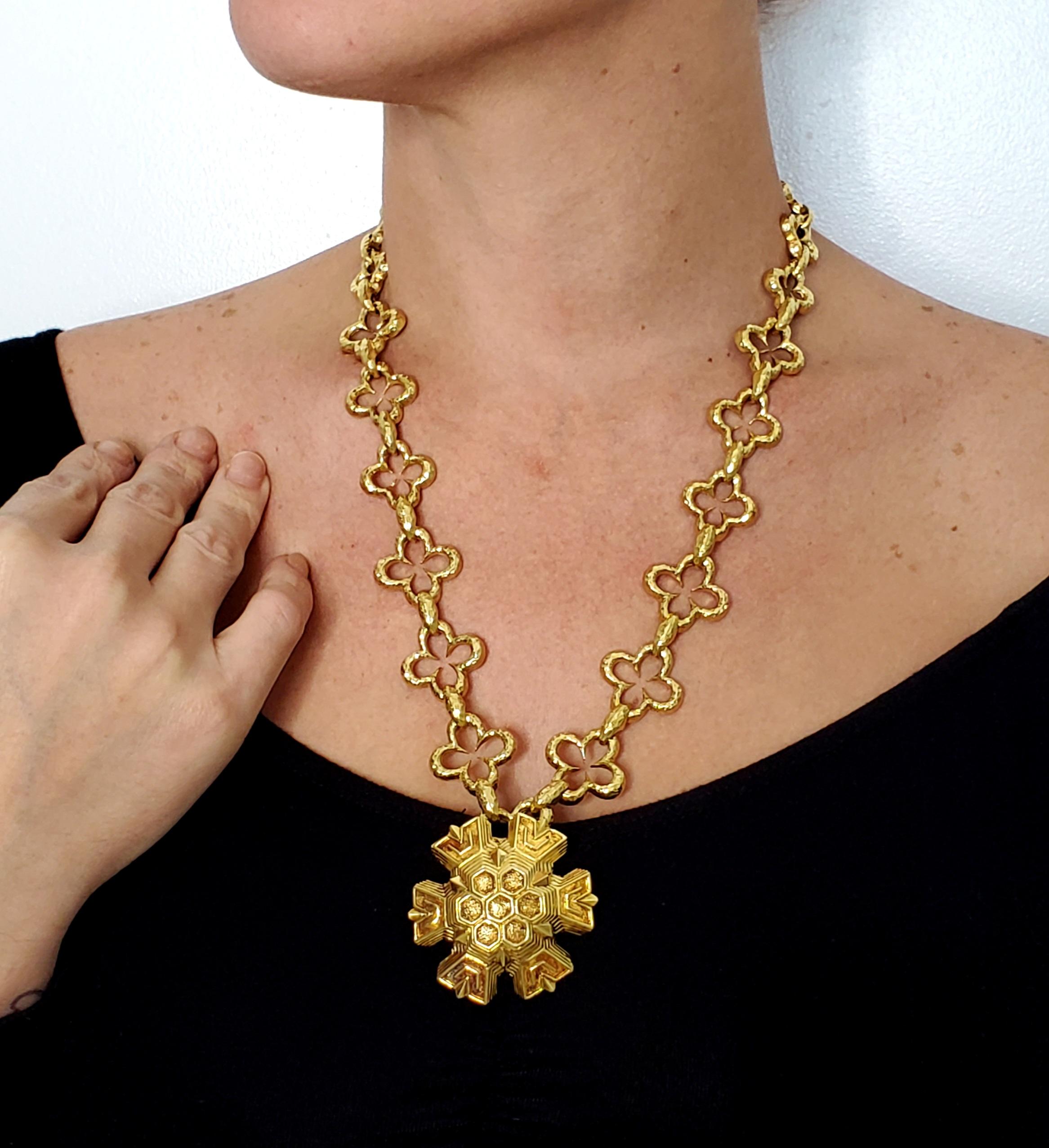 Wander France 1960 Mid Century Graduated Alhambra Necklace In 18Kt Yellow Gold 1