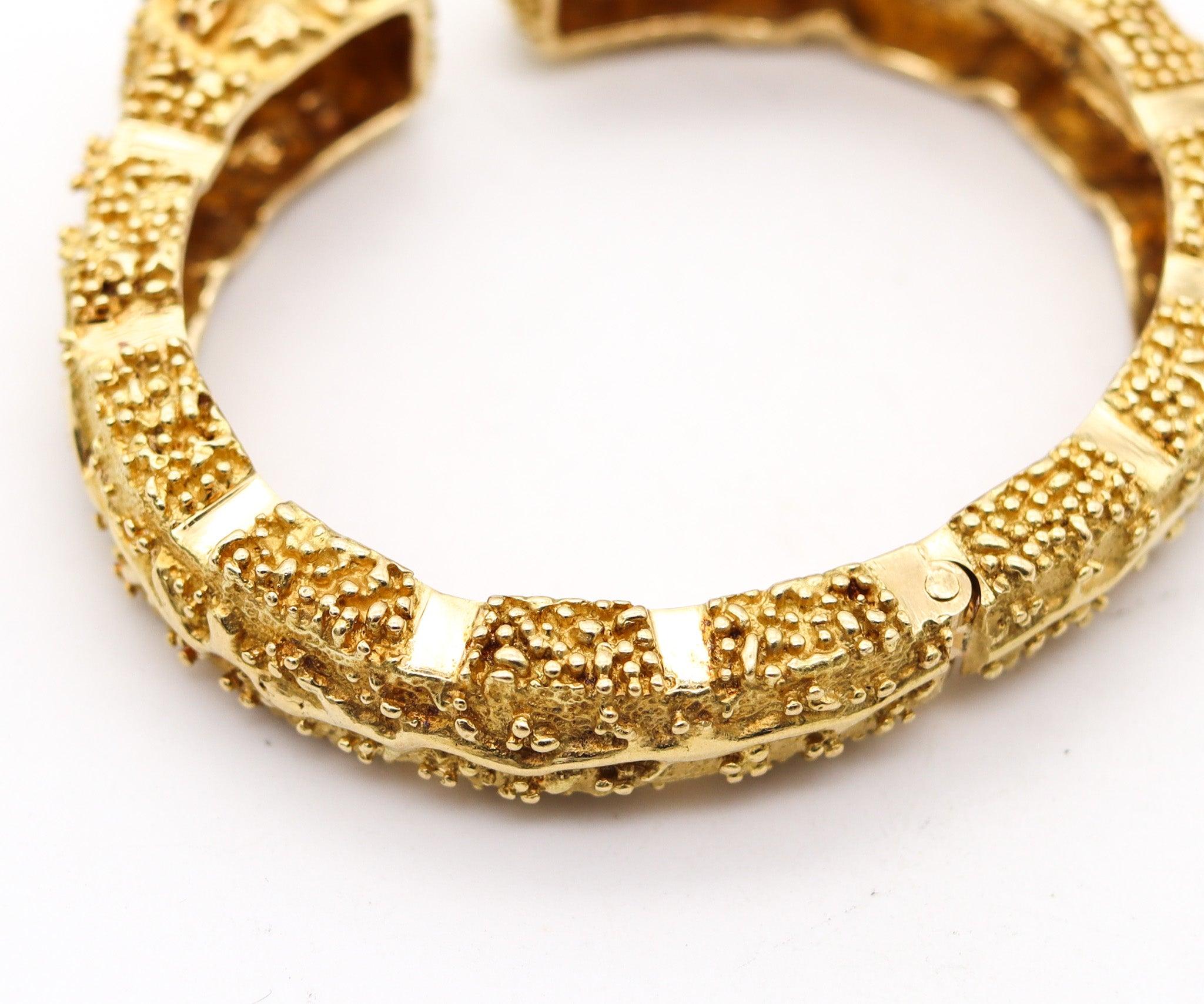 WANDER FRANCE 1960 Modernist Cuff Bracelet In Solid 18Kt Yellow Gold For Sale 3