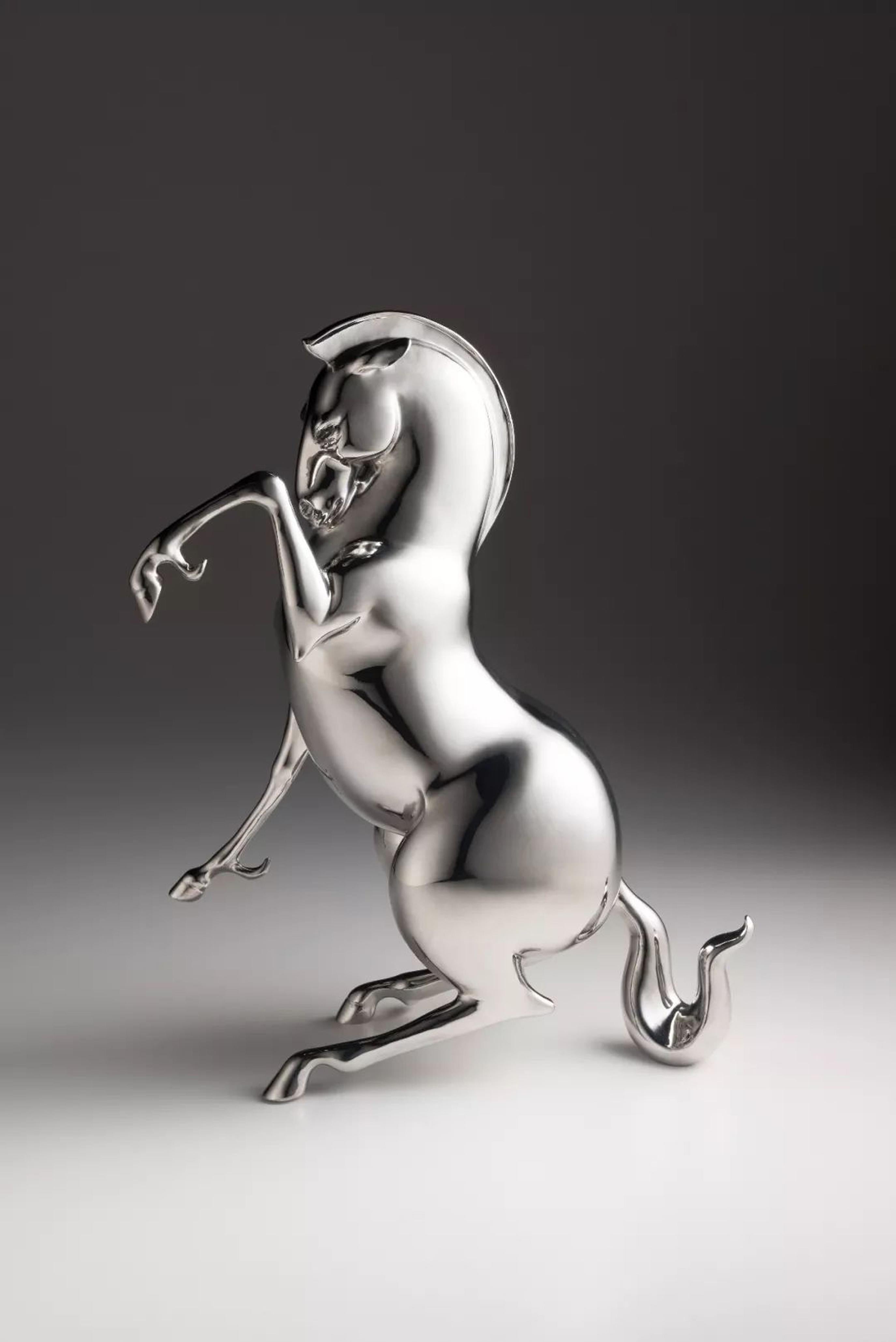Wang Dapeng  Figurative Sculpture – Zeitgenössische Tierskulptur von Wang Dapeng-Tanz