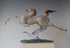 Sculpture animale contemporaine-  The grace of ""a starled swan"" (un cygne effrayé)