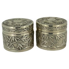 Wang Hing - Antico portapillole in argento del XIX secolo cinese (x 2) - Bambù e draghi