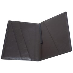 Want Les Essentiels de la Vie Black Leather Passport Cover