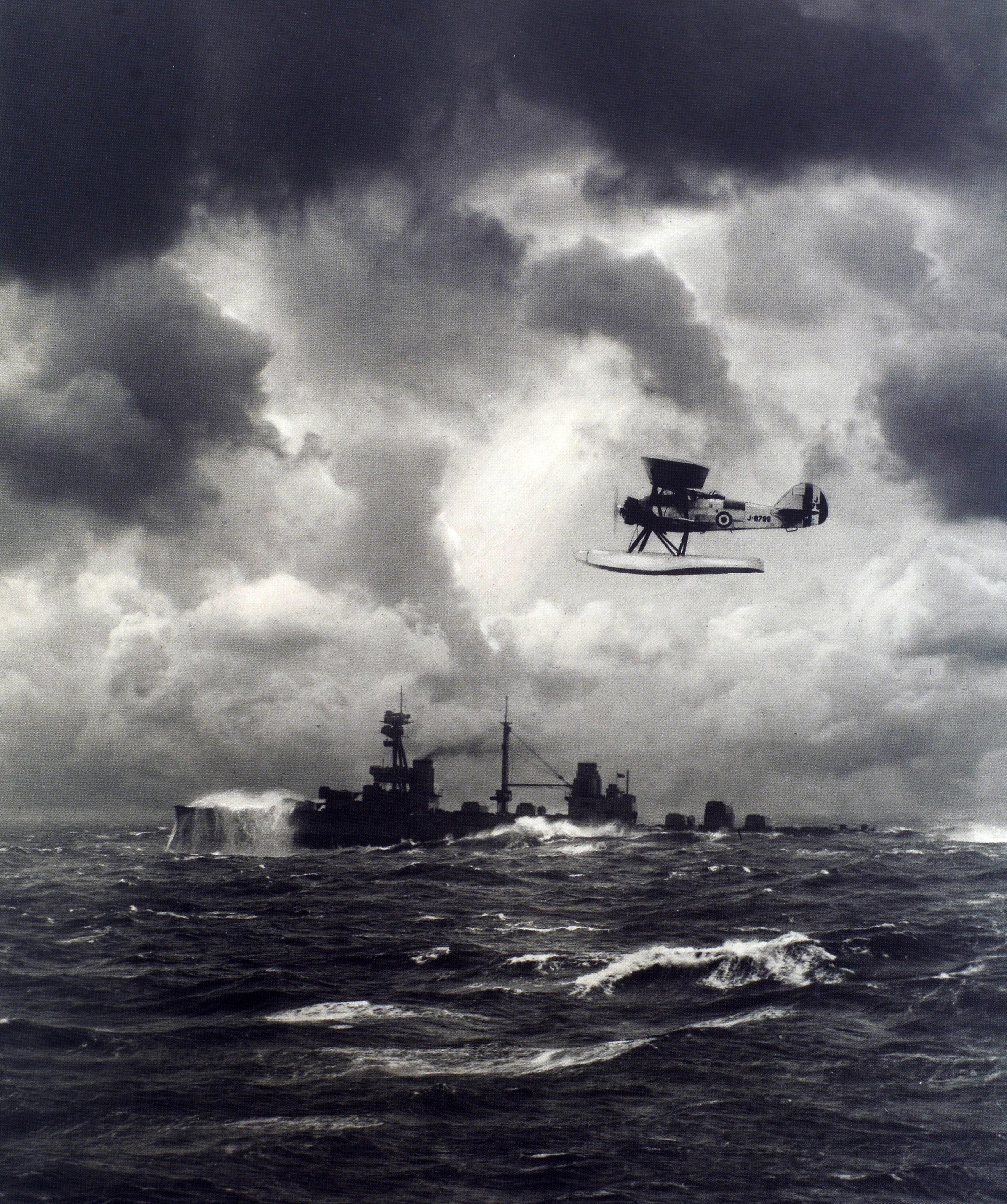 Guerre/Photographie : Images of Armed Conflict & Its Aftermath 1st Ed Exhibition Cat en vente 12