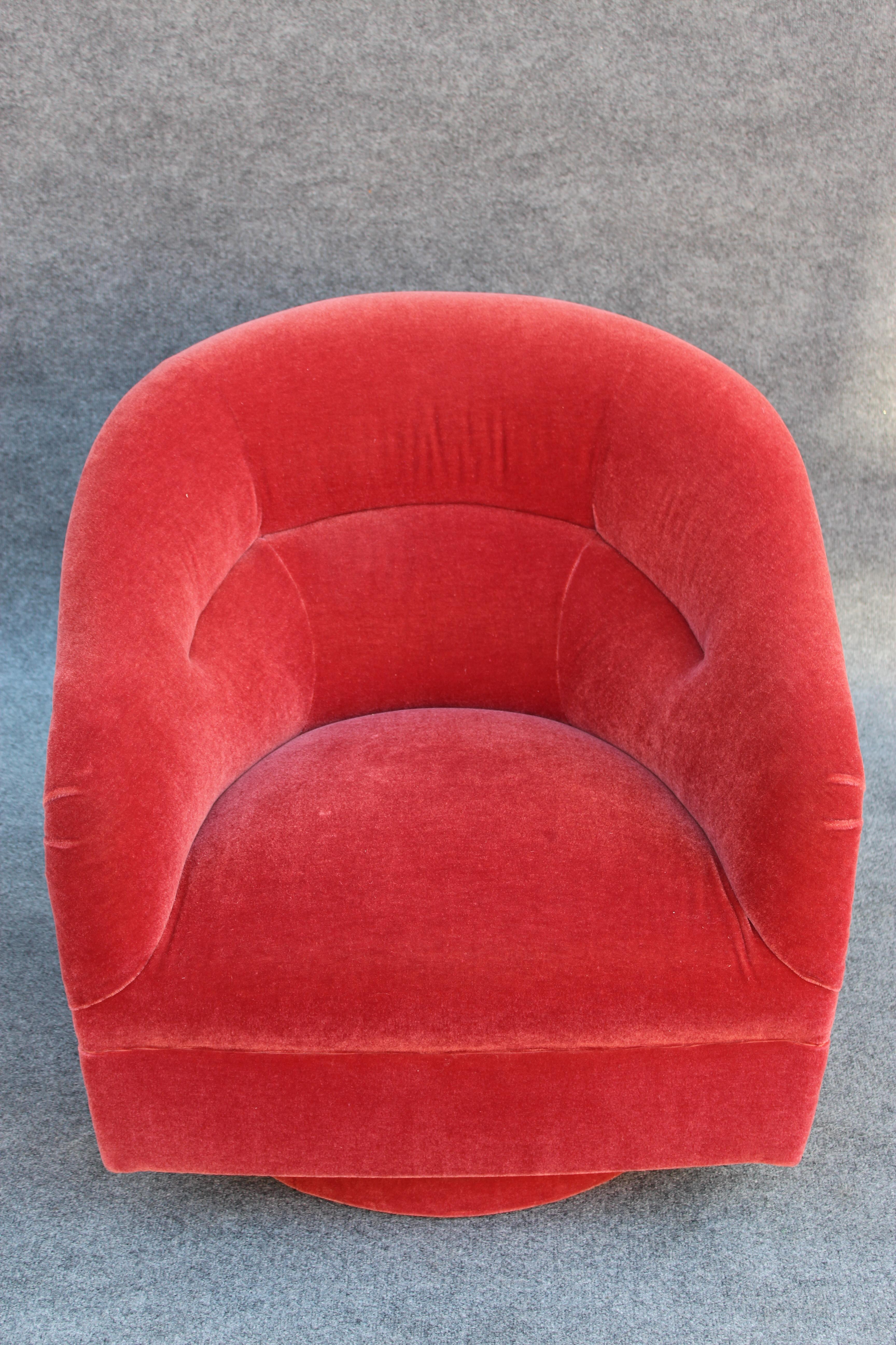 Ward Bennett Brickel Red Mohair Upholstered Swivel Tub Lounge Chair With Ottoman For Sale 10