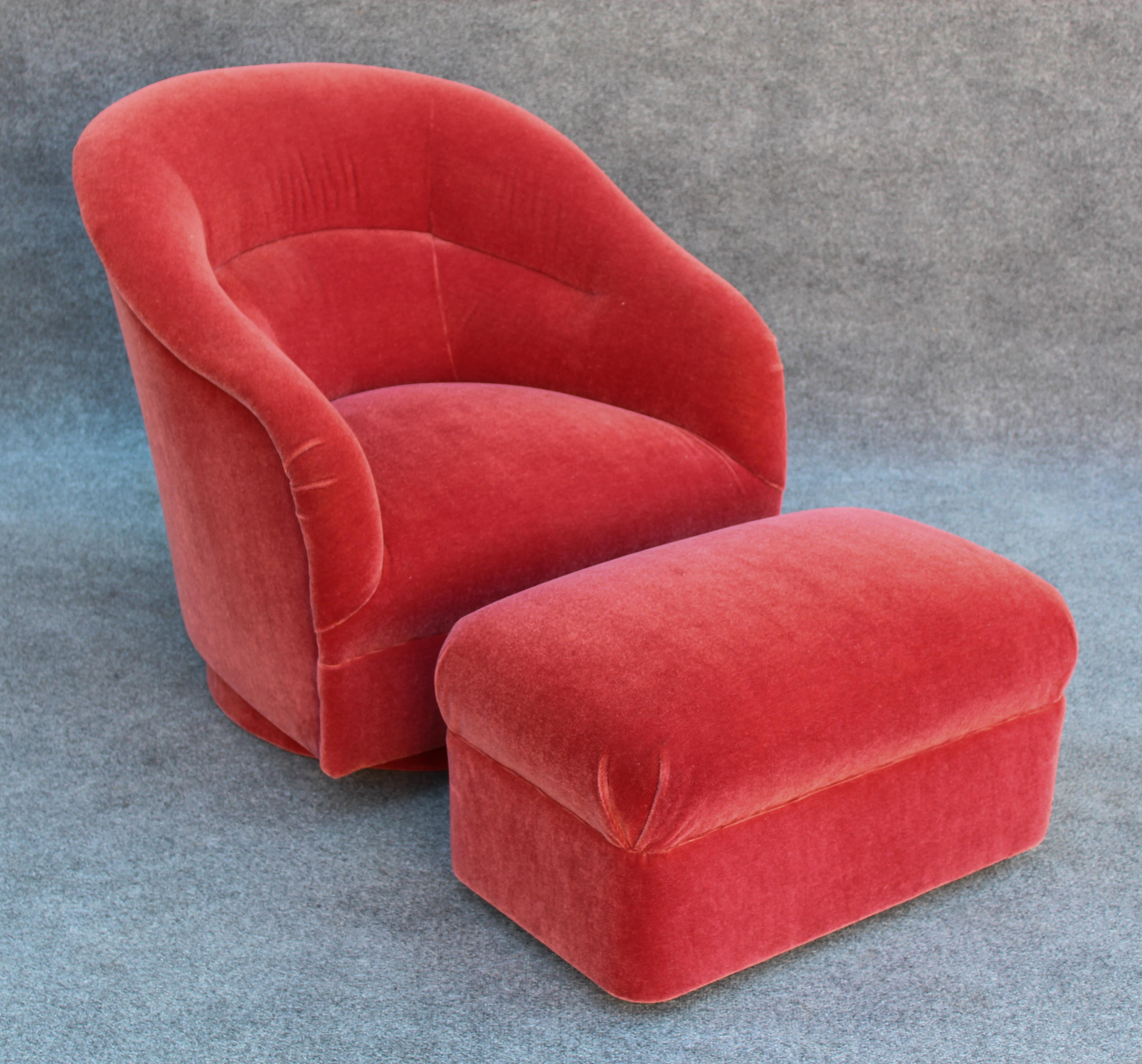 Mid-Century Modern Ward Bennett Brickel Red Mohair Upholstered Swivel Tub Lounge Chair With Ottoman For Sale