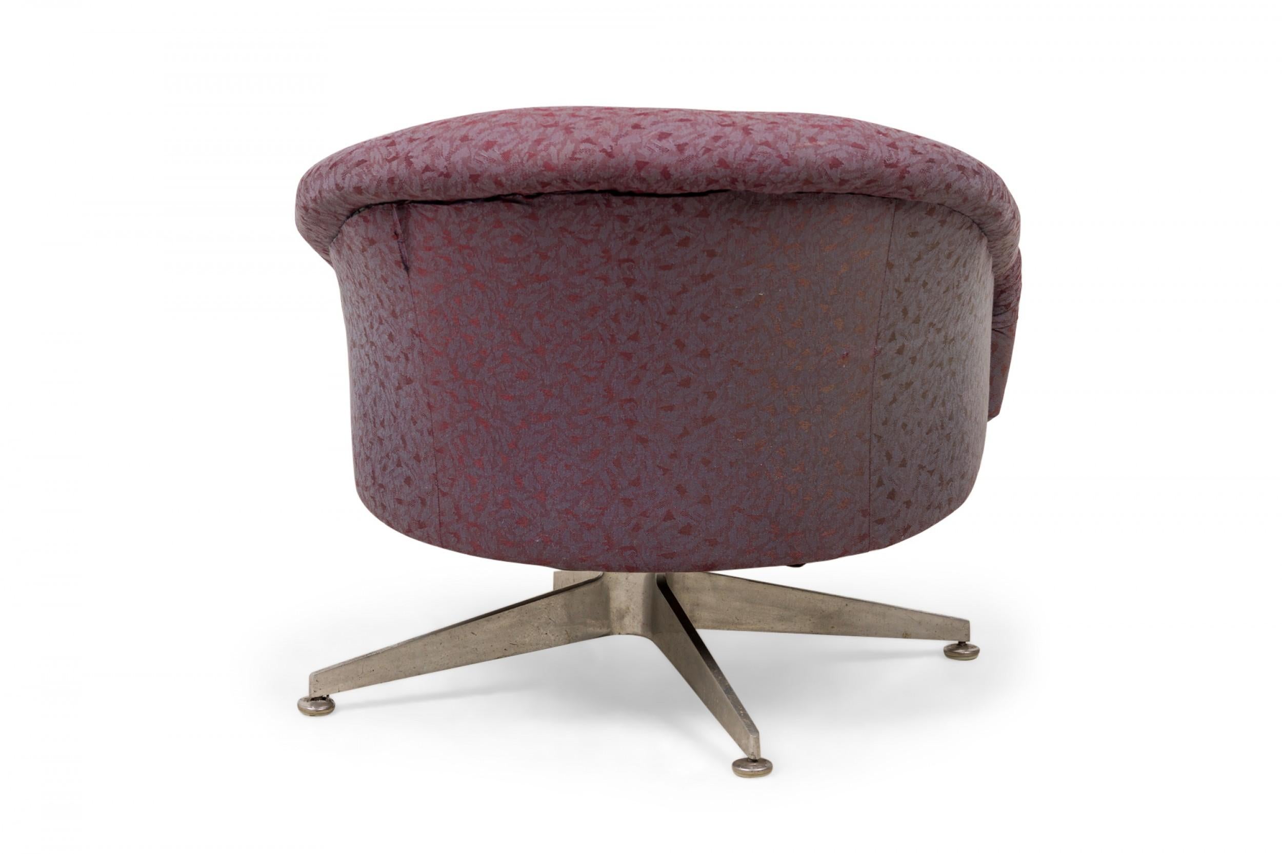 Ward Bennett Chromé et violet clair Fauteuil de baignoire pivotant / fauteuil Bon état - En vente à New York, NY