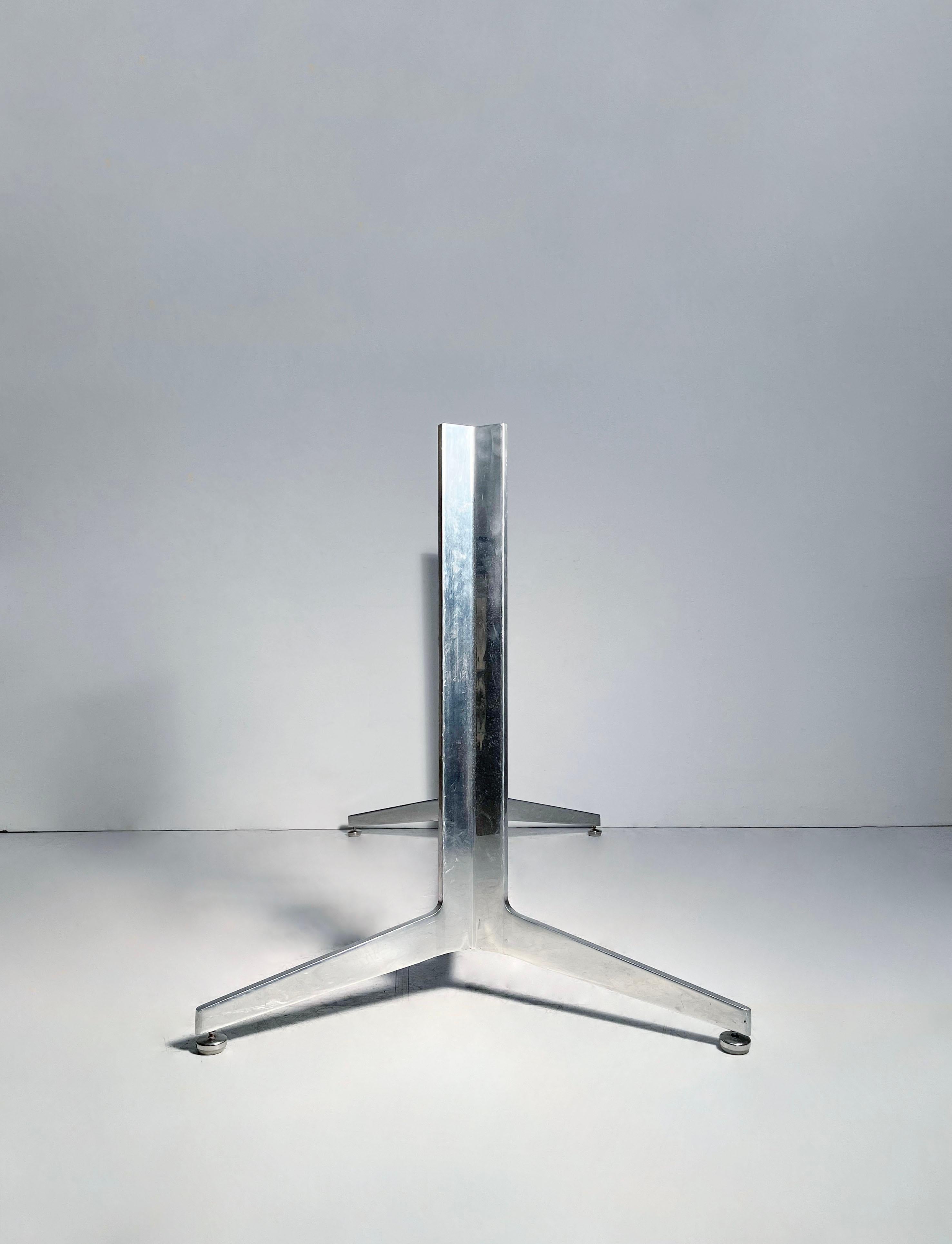 Ward Bennett Desk or Table Base for Lehigh Leopold In Good Condition For Sale In Chicago, IL