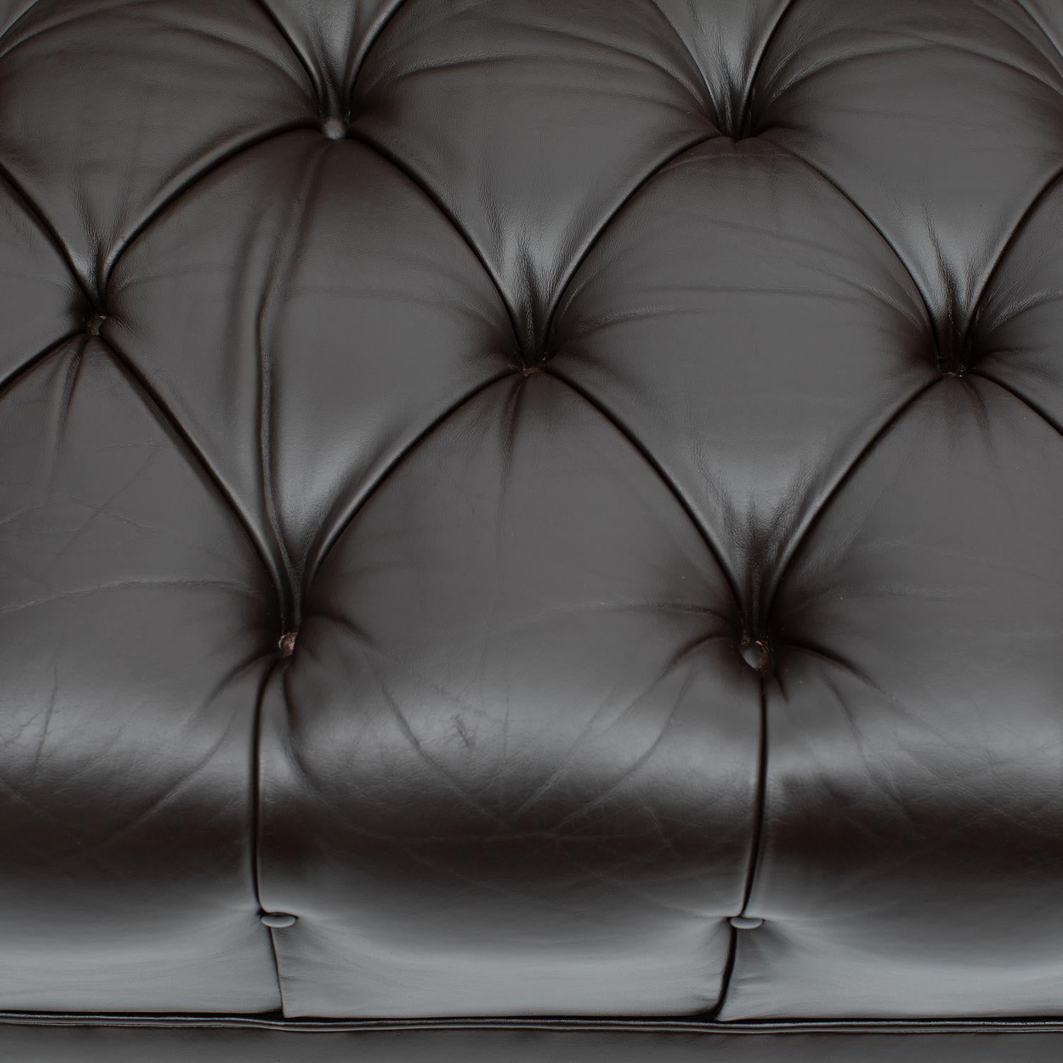 Ward Bennett Elegant Tufted Leather Sofa, 1970s, 'Signed' In Excellent Condition In New York, NY