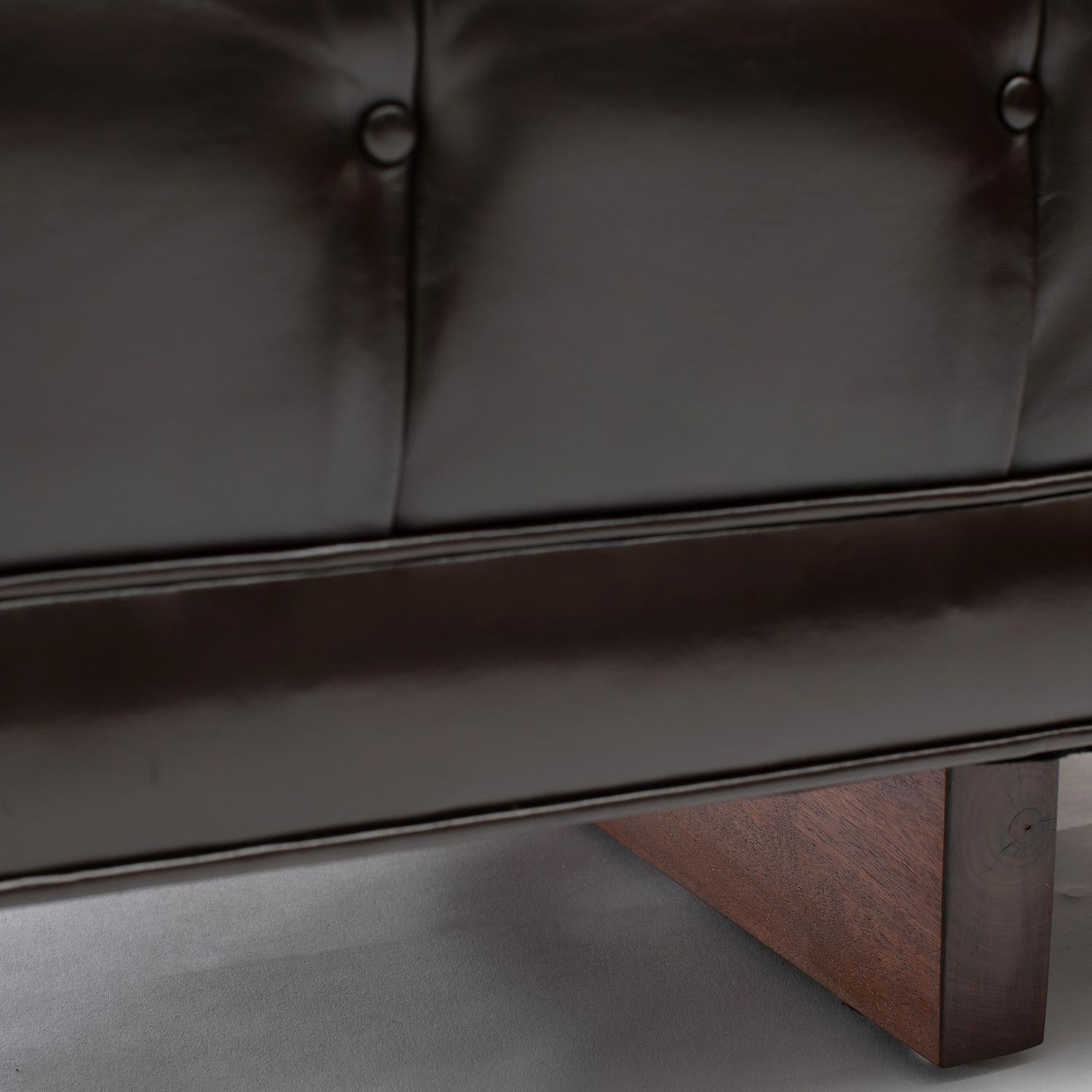 Late 20th Century Ward Bennett Elegant Tufted Leather Sofa, 1970s, 'Signed'