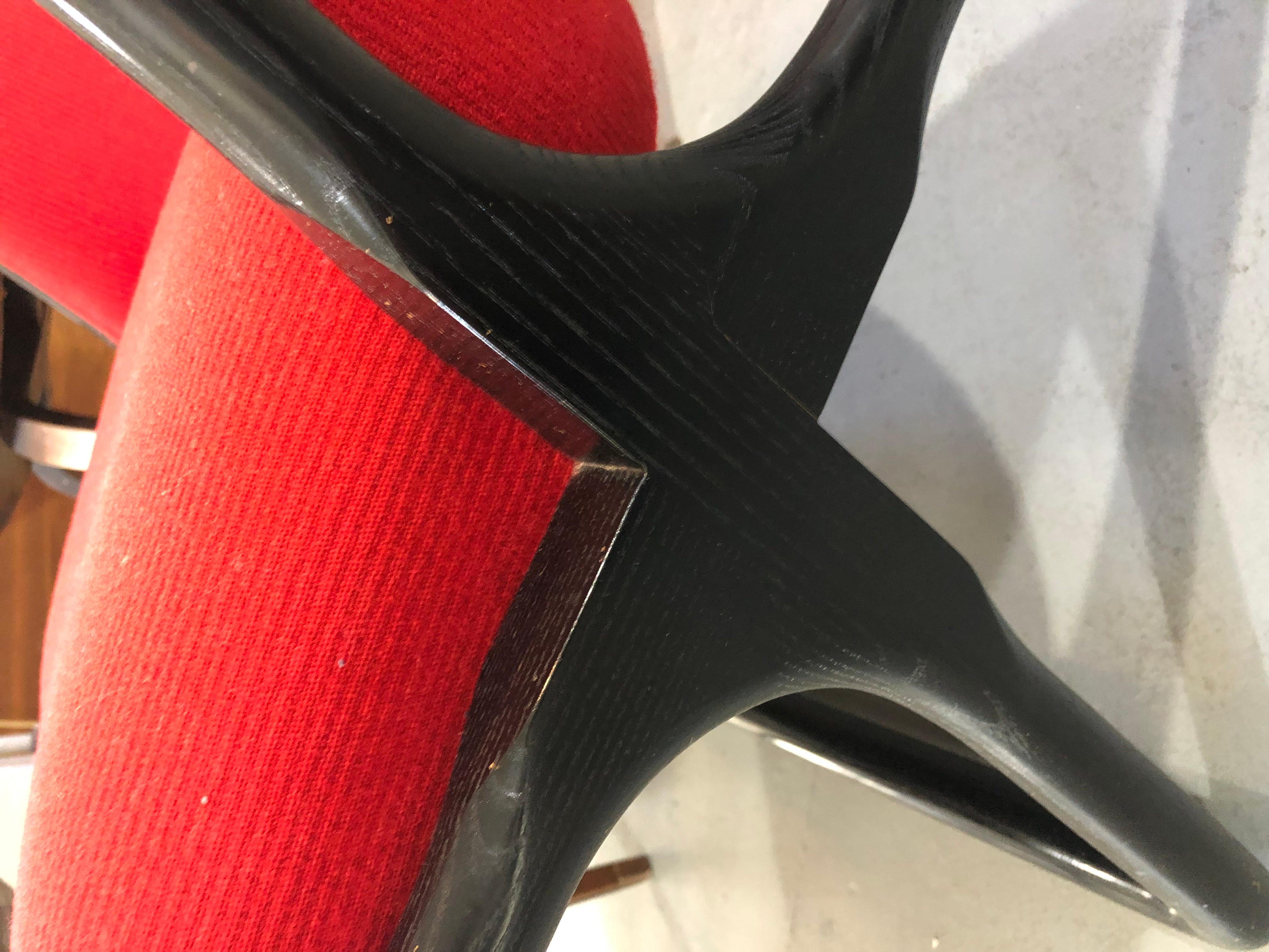 The Bennetts for Brickel Black Ash Scissor Lounge Chairs, Red Wool Bouclé, 1984 en vente 4