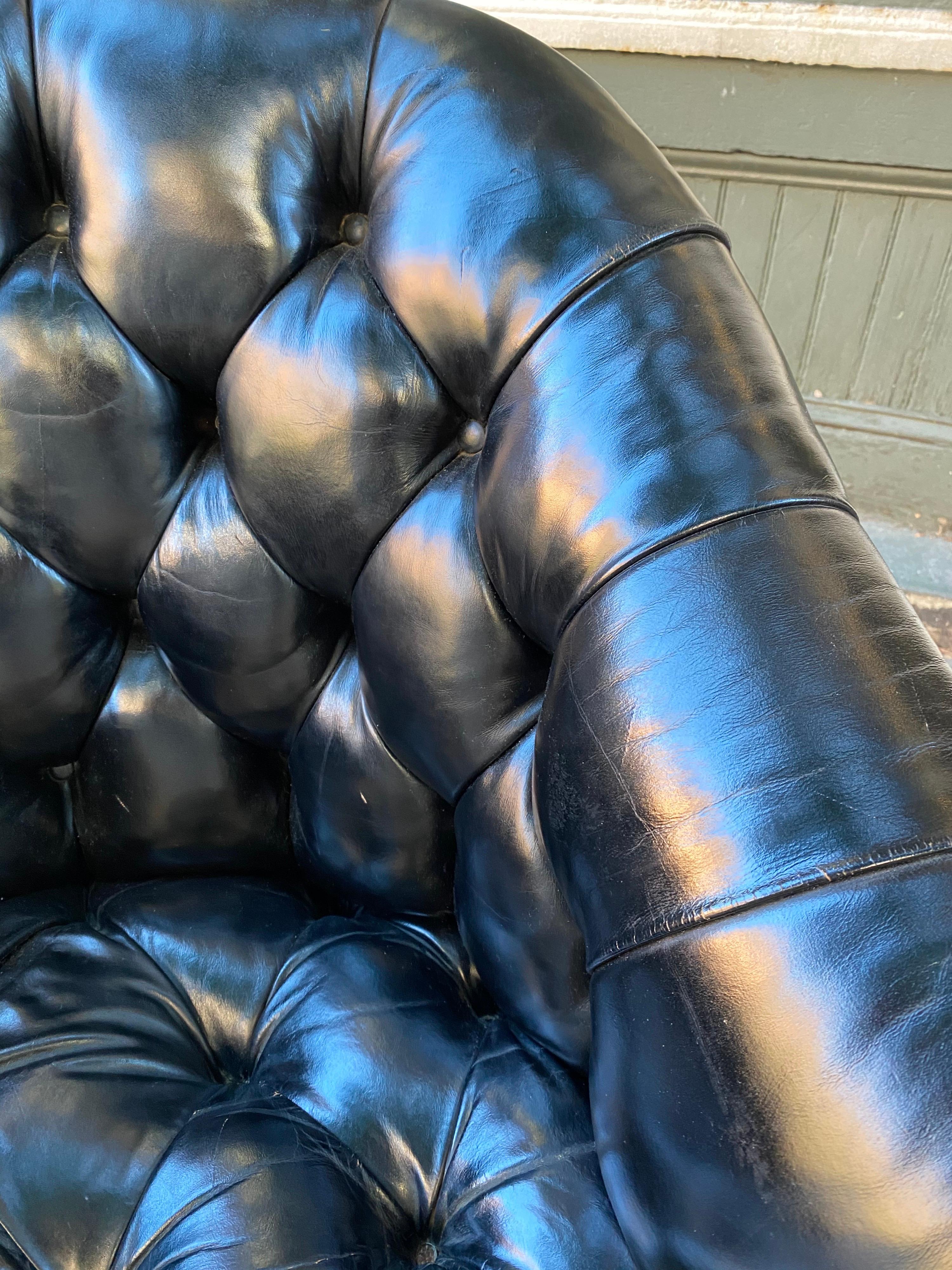 Ward Bennett for Brickel Tufted Black Leather Swivel Lounge Chair In Good Condition In Philadelphia, PA