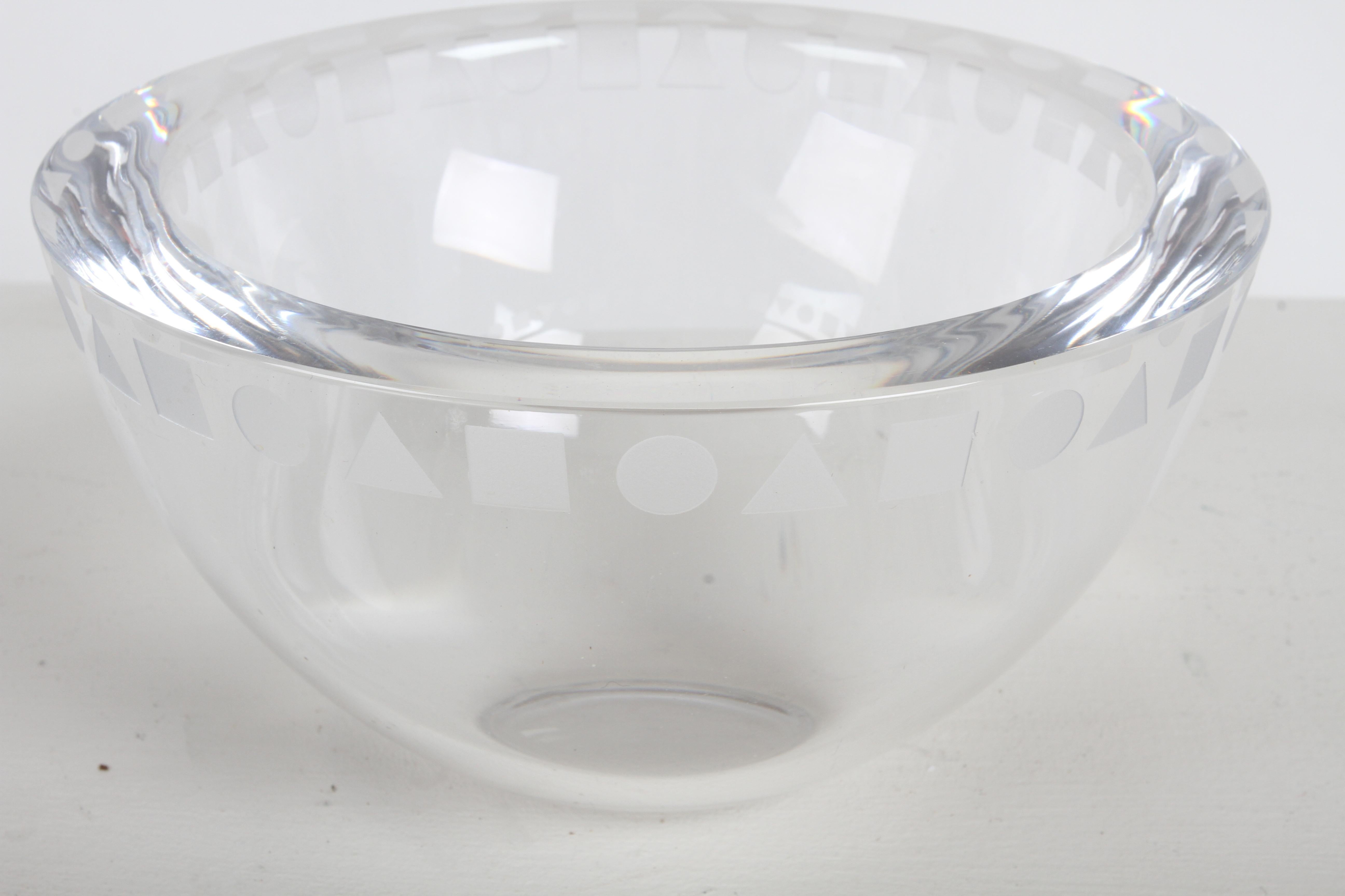 Late 20th Century Ward Bennett for Sasaki Japan - Crystal bowl Sengai's Picture of the Universe For Sale