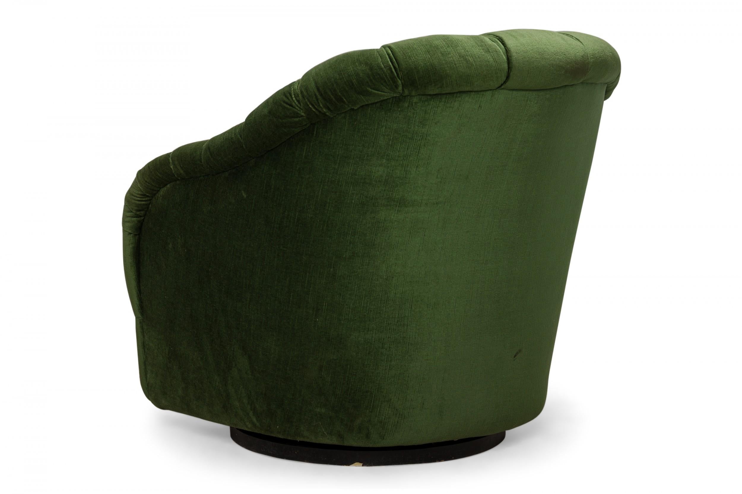 Mid-Century Modern Ward Bennett Green Button Tufted Swivel Tub Lounge / Armchair For Sale