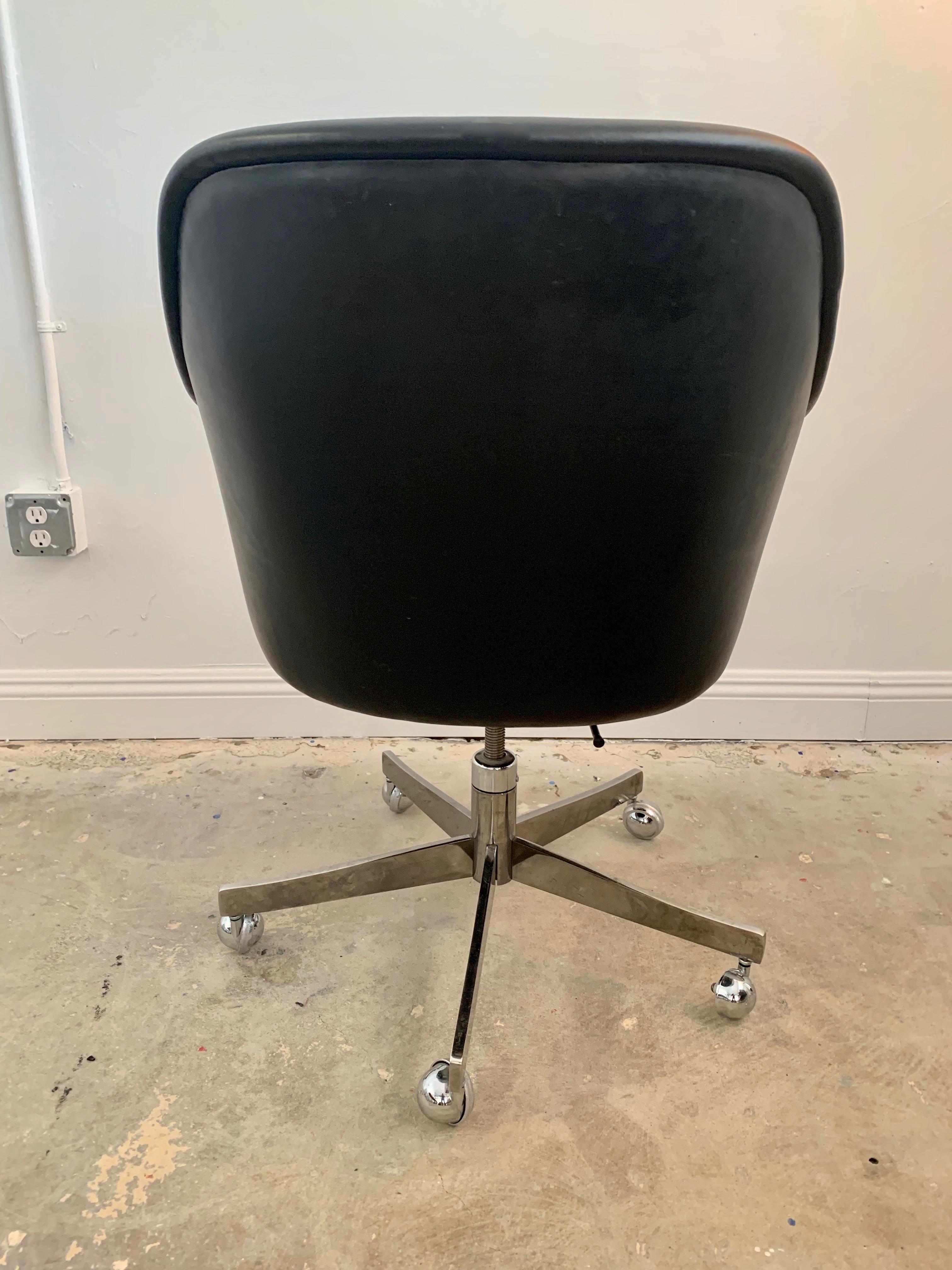 Ward Bennett Leather Desk Chair In Good Condition In Los Angeles, CA