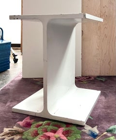 Tavolo e sgabello Ward Bennett Modern White 3078 I-Beam per Brickell, C. 1969, USA
