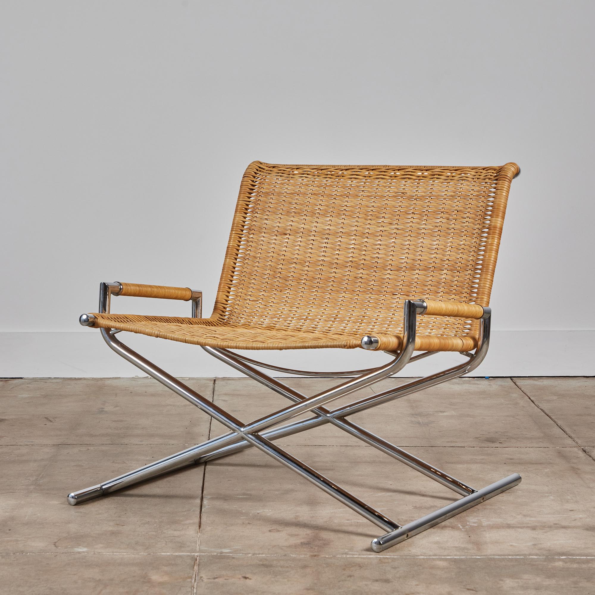 Sled chair by Ward Bennett for Brickel Associates, c.1960s, USA. This slipper lounge chair features a tubular chrome frame with 