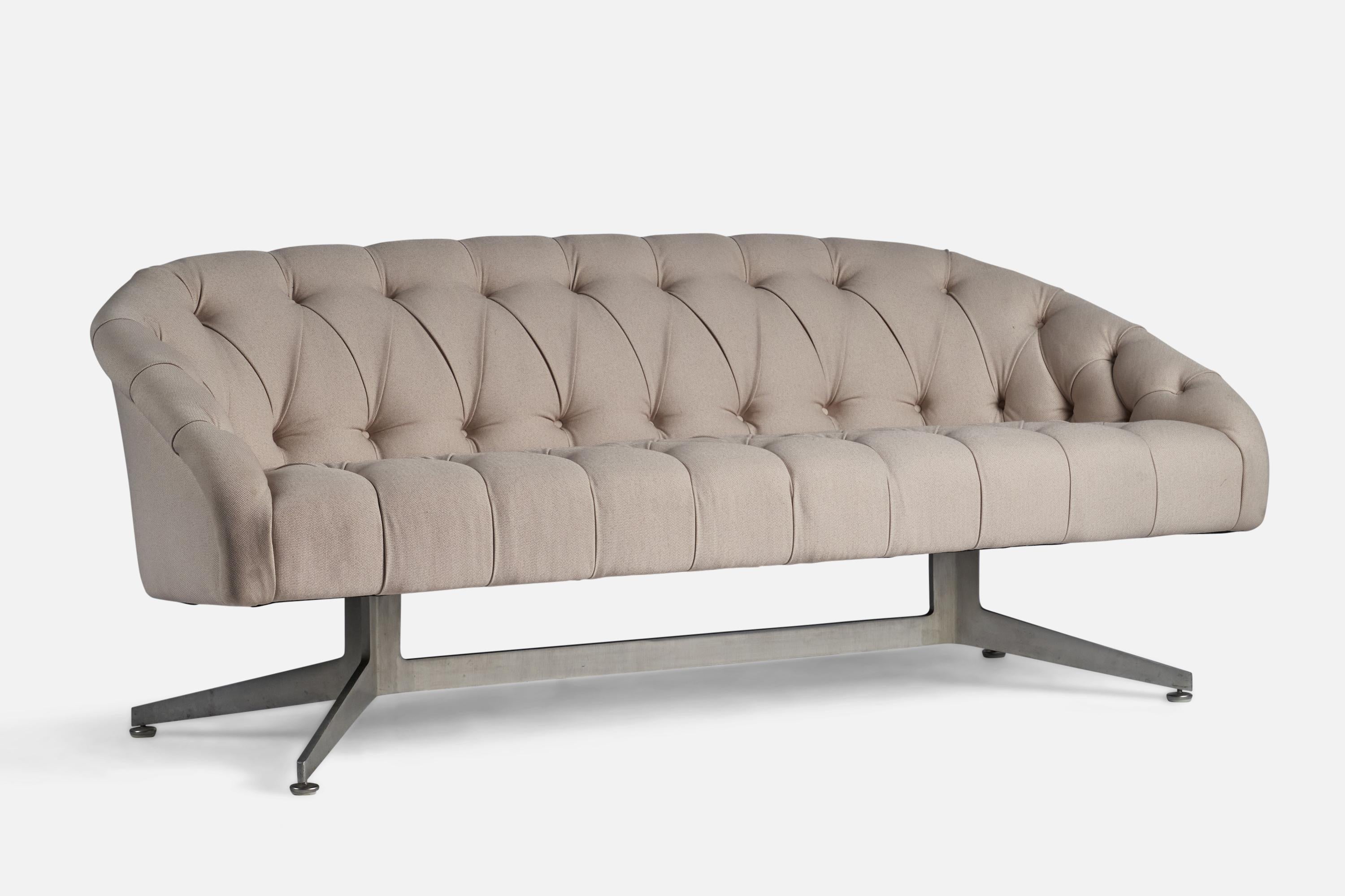 An aluminium and light grey fabric sofa designed by Ward Bennet and produced by Lehigh Leopold, USA, c. 1950s.
18” seat height.