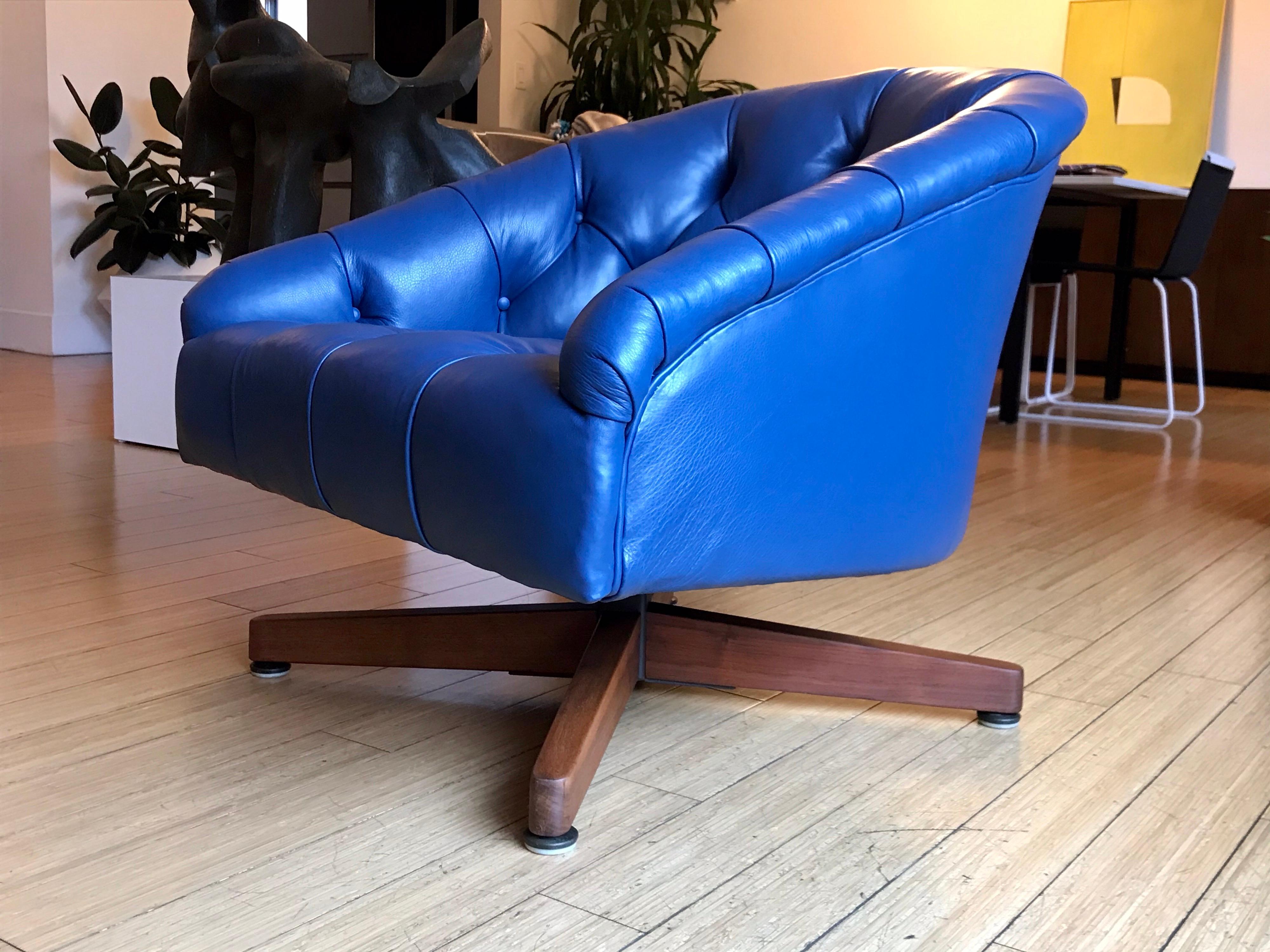 Woodwork Ward Bennett Tufted Leather Club Chair