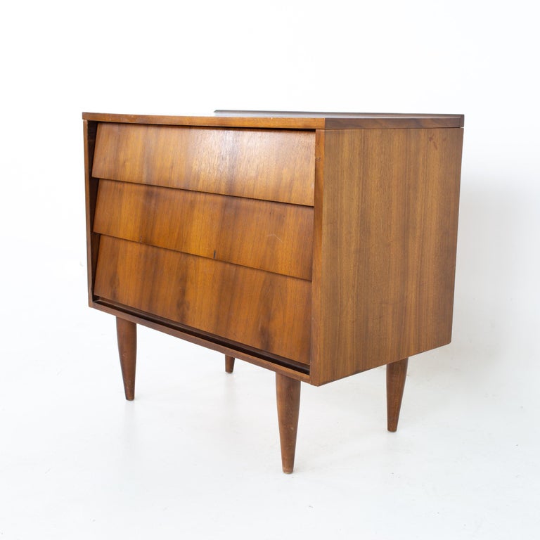Ward Furniture Company Mid Century Louvered Walnut 3 Drawer Dresser