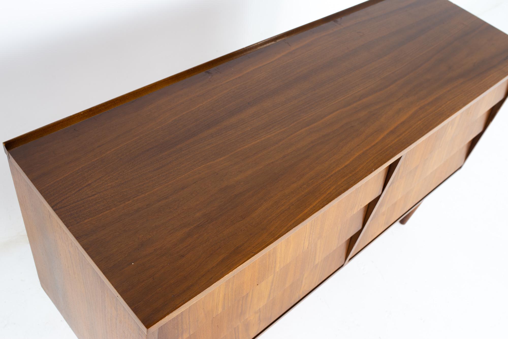 ward furniture mid century dresser