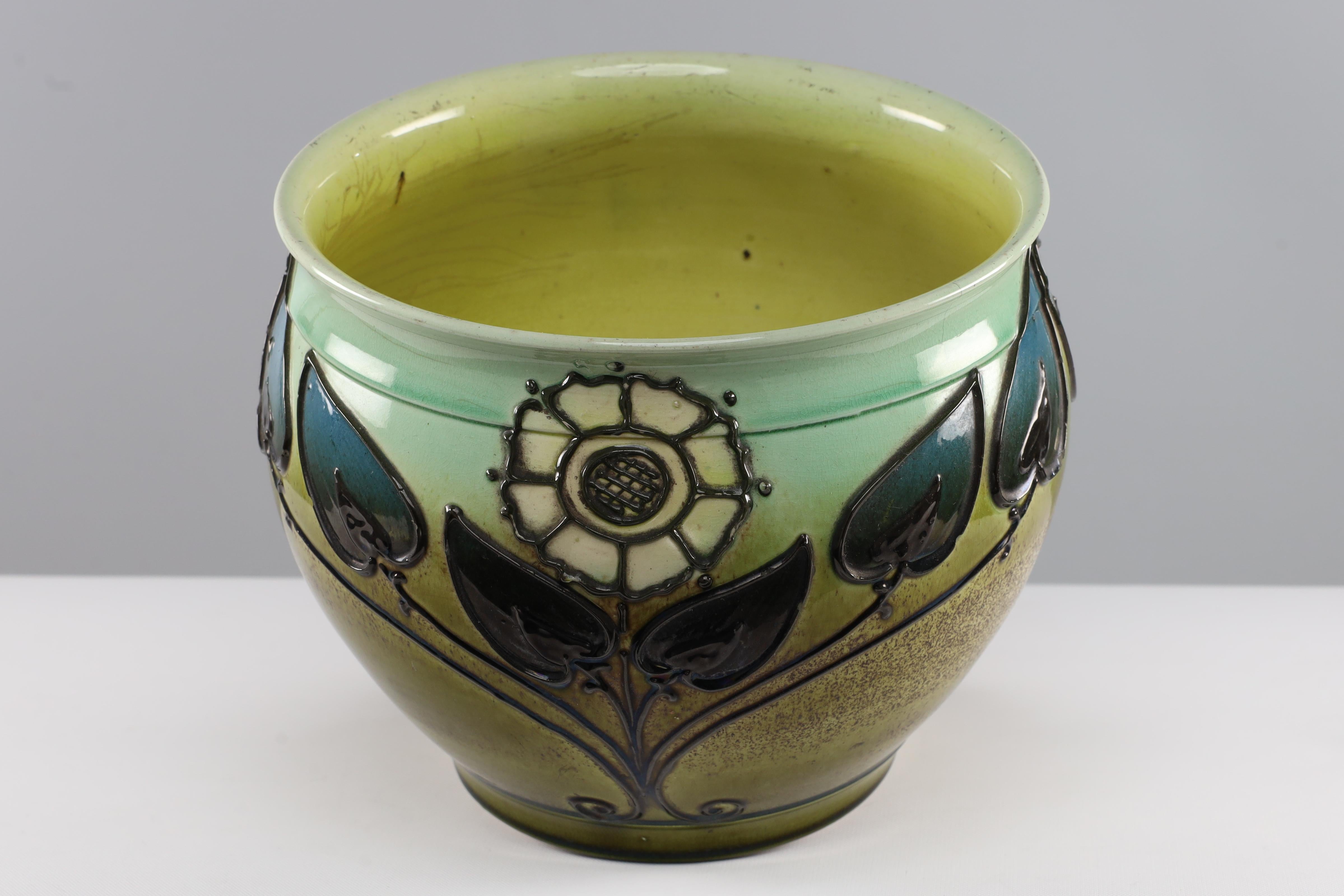 British Wardle by Frederick Rhead attri. Arts & Crafts planter with floral decoration. For Sale