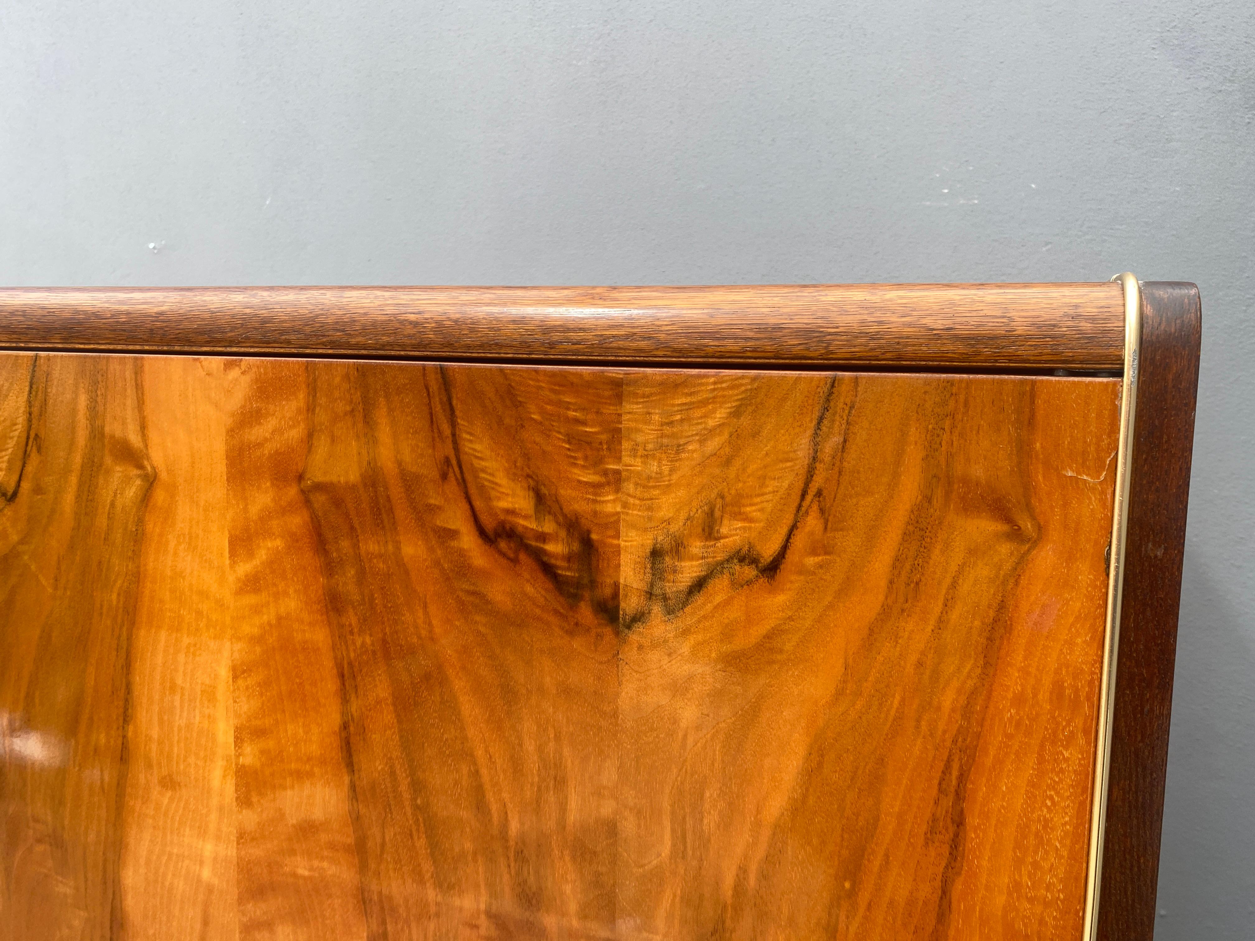 Armoire, 1970, placage de noyer 1