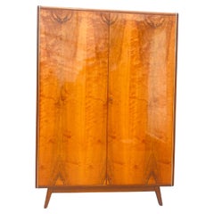 Armoire, 1970, placage de noyer