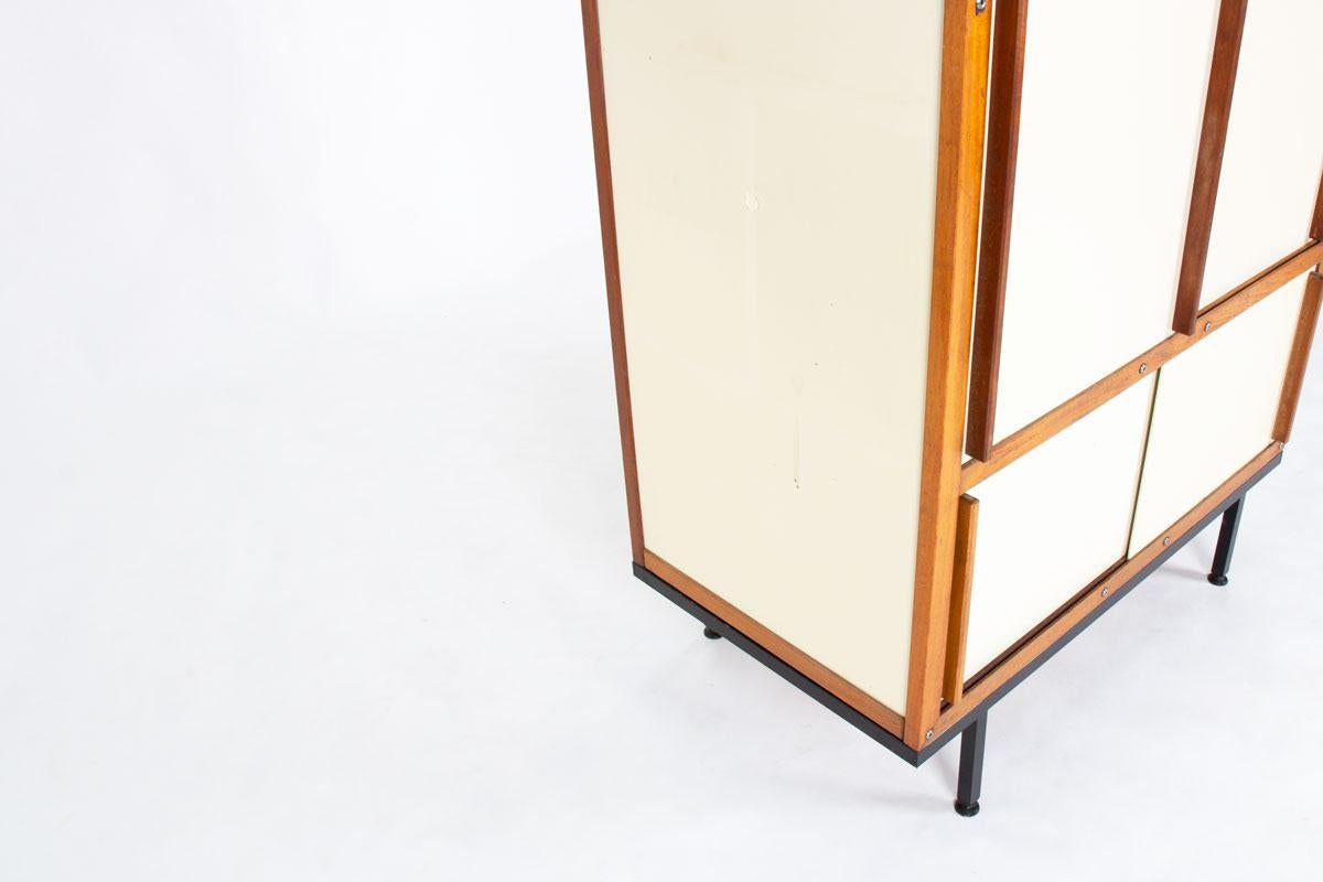 Armario de André Sornay en caoba y paneles beige 1960 en venta 4