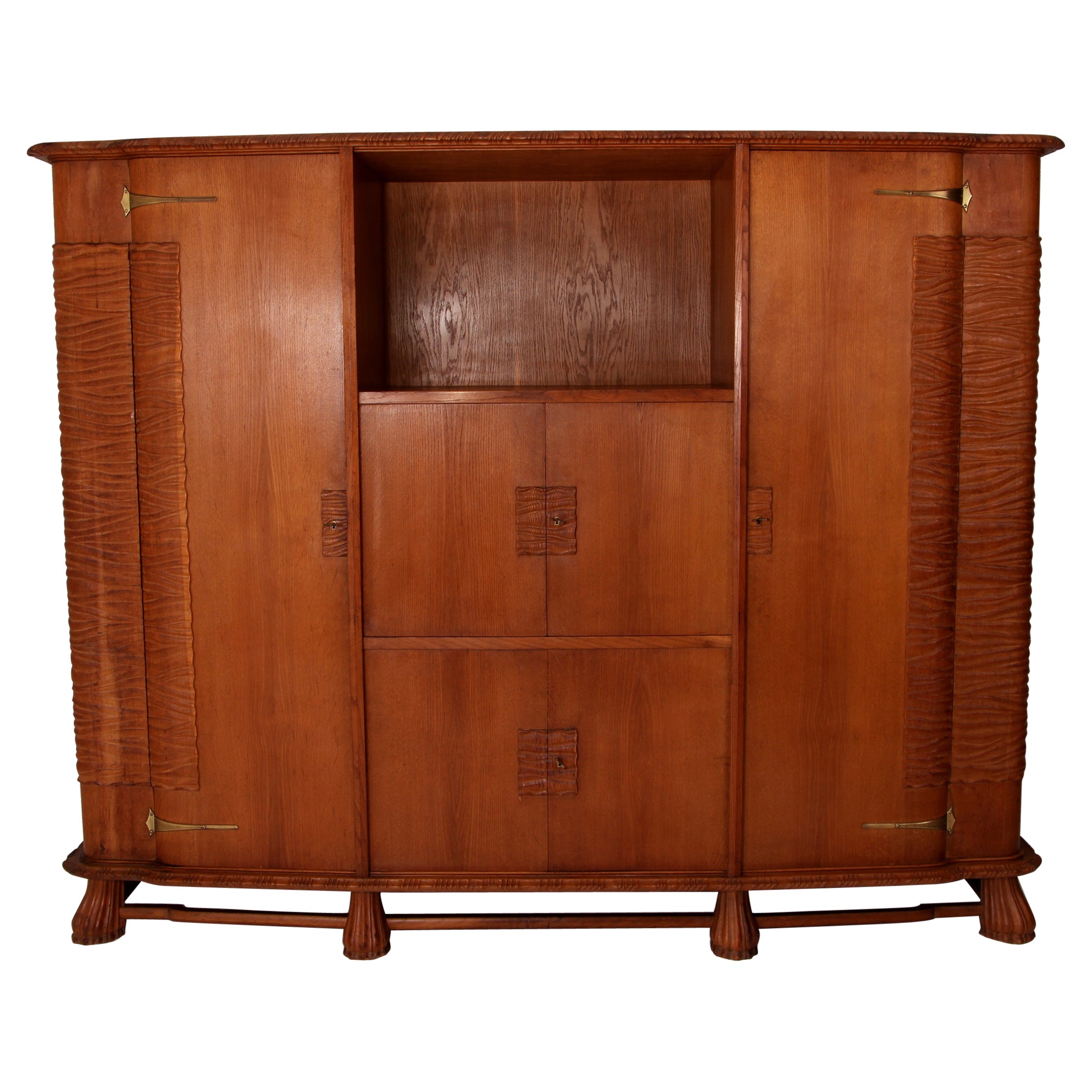 Armoire en chêne massif italien de Colli Torino Est 1850 Art Nouveau Grand chef-d'œuvre