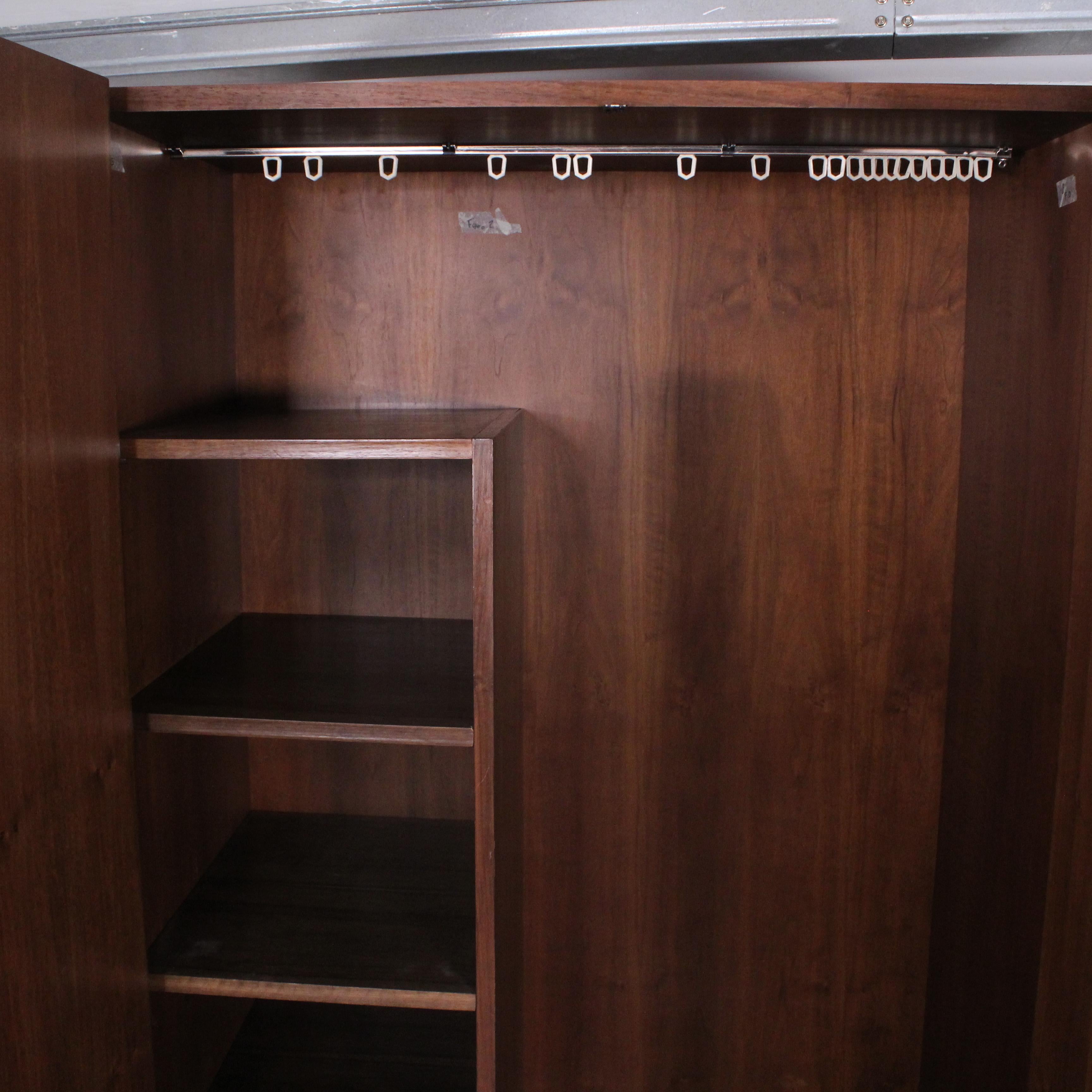 Armoire d'Ettore Sottsass pour Poltronova, 1970 Circa 2