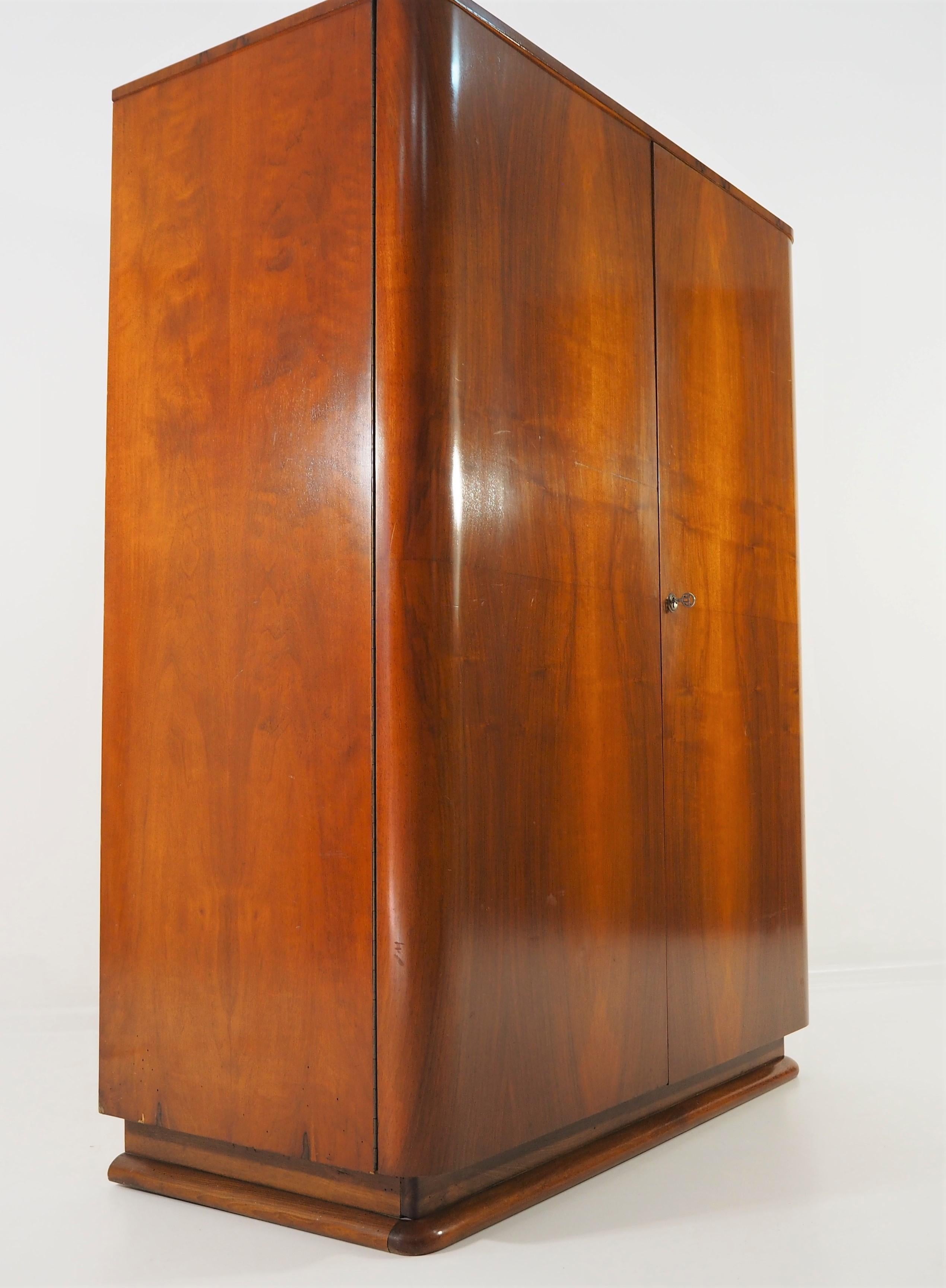 Garderobe von Jindřich Halabala für UP Závody, 1950er Jahre (Art déco)